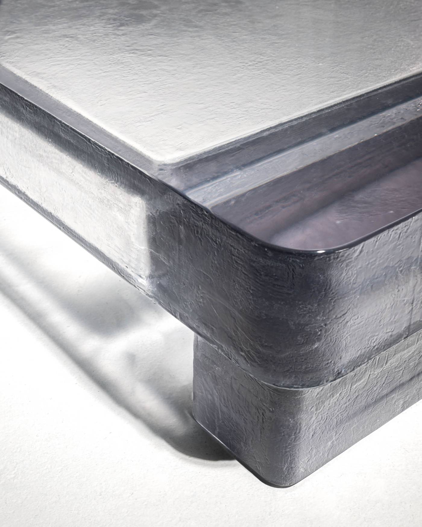 Hessentia-Bliss.2177_coffee_table_06