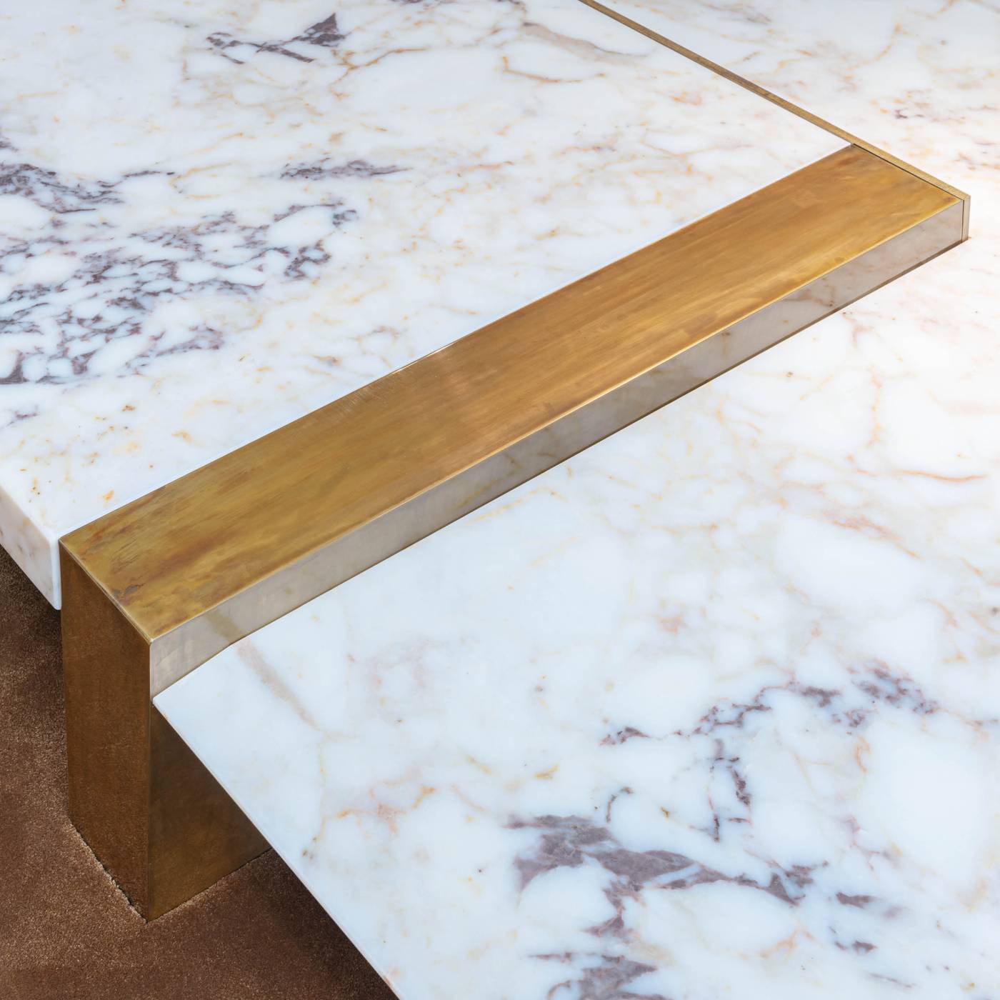 Hessentia-Talos_coffee_table_03