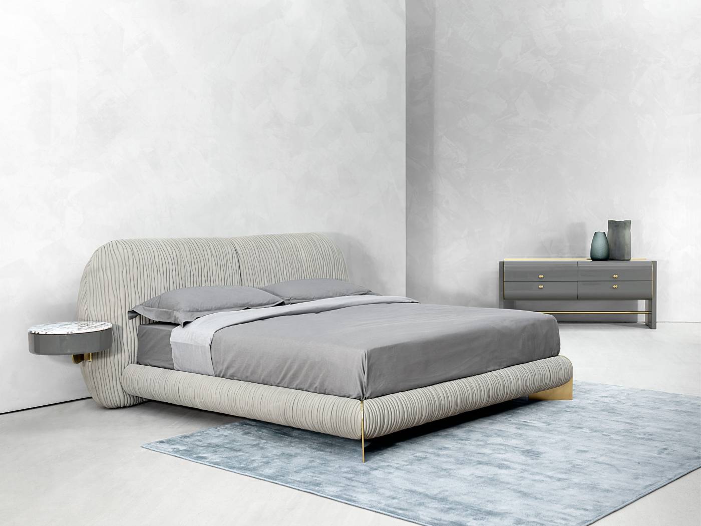 Hessentia-Leaf.c_bed_04