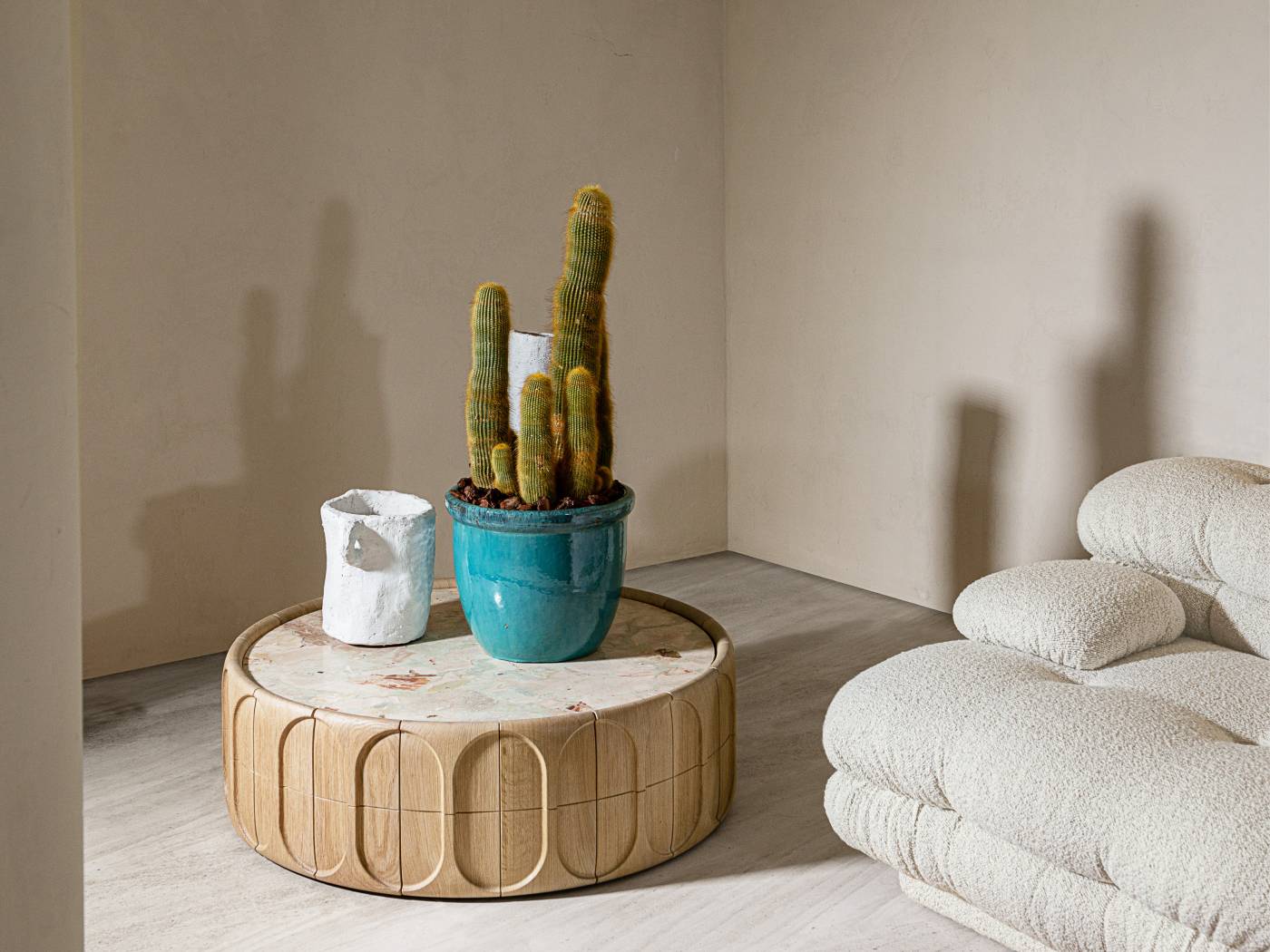 Hessentia-Concave.rn_coffee_table_04