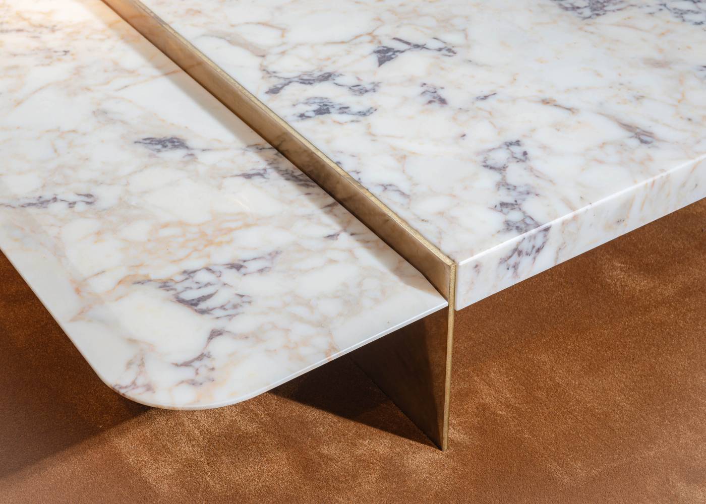 Hessentia-Talos_coffee_table_02