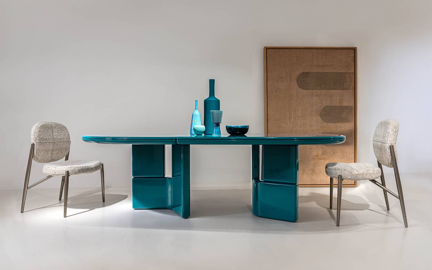 Hessentia-Ovoo_oval_table_03