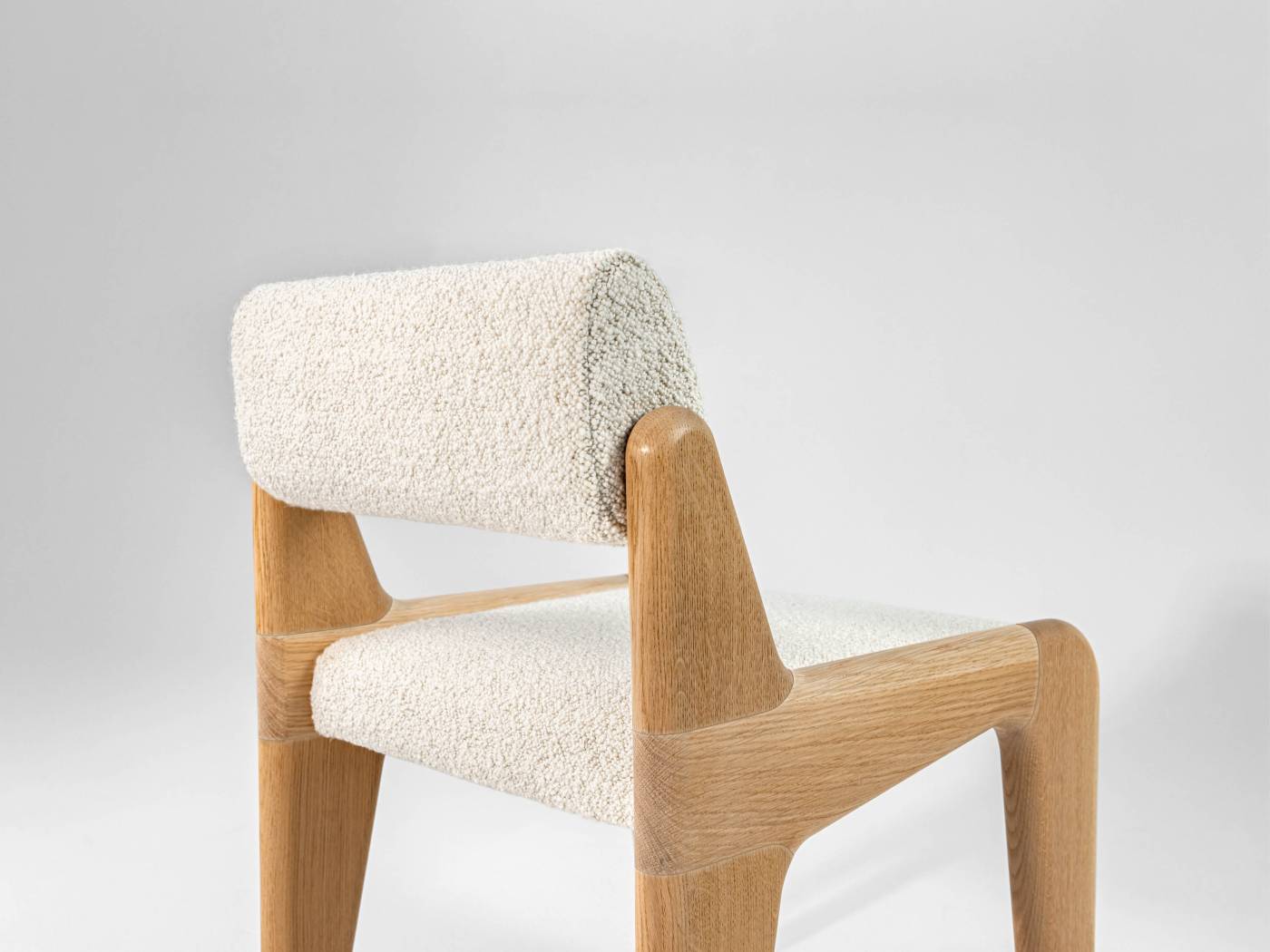 Hessentia-Laila_armchair_chair_13