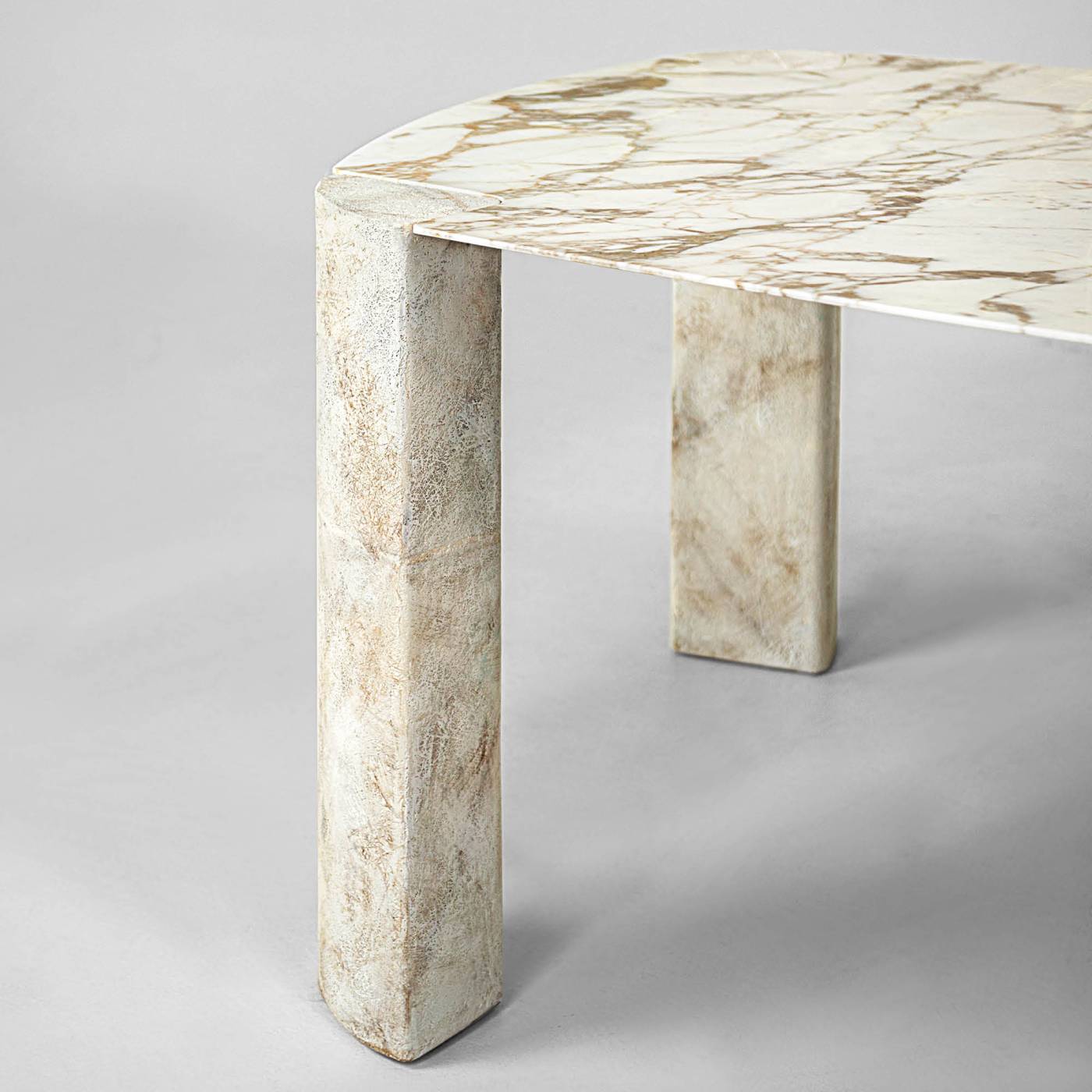 Hessentia-news-fiberglass-furniture-Meraki