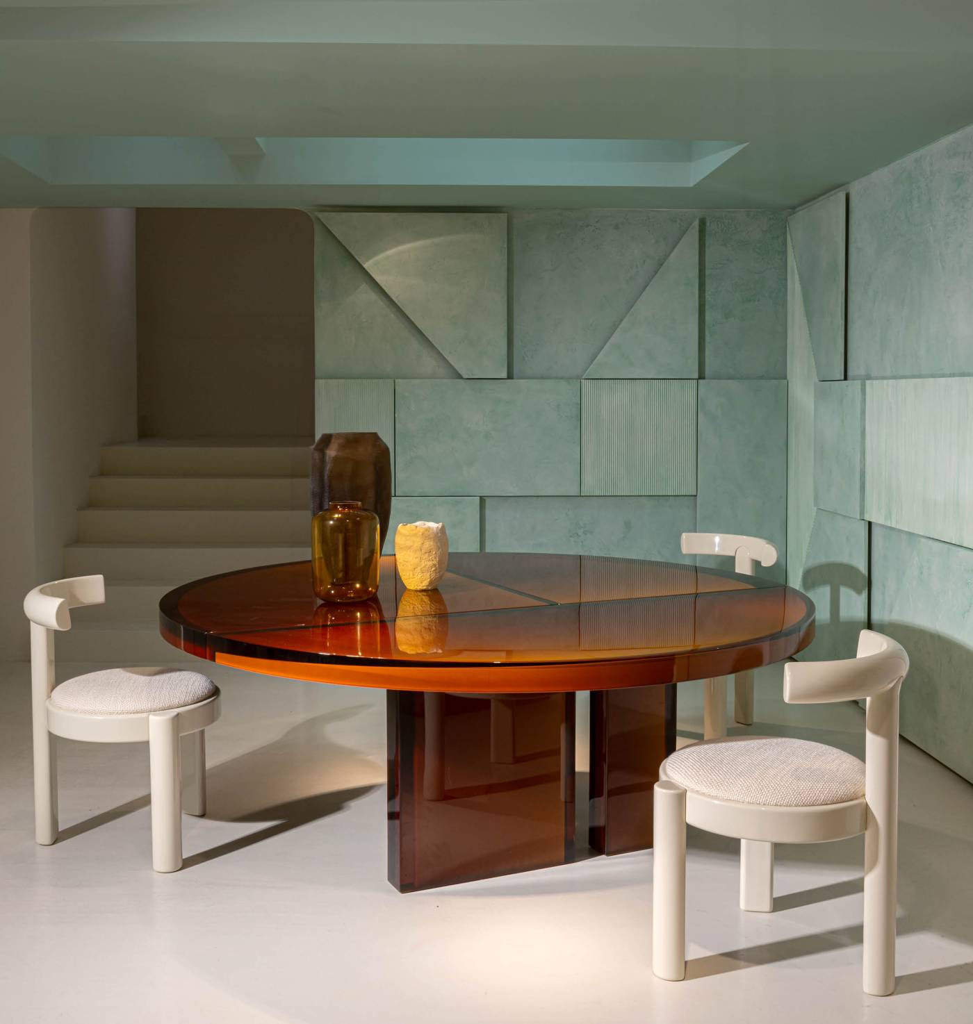 Hessentia-Dexter_table_03