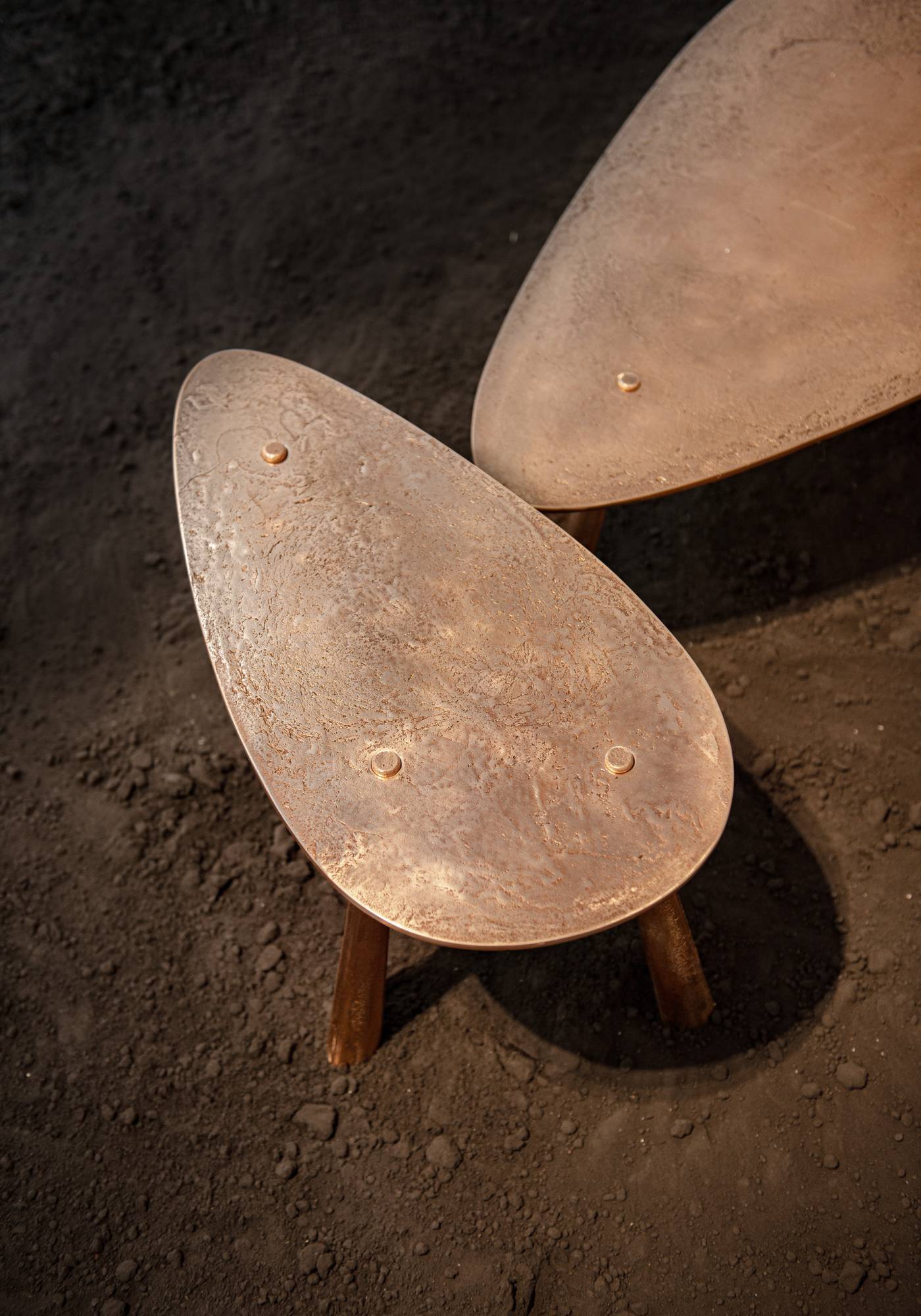 Hessentia-Drop_coffee_table_05