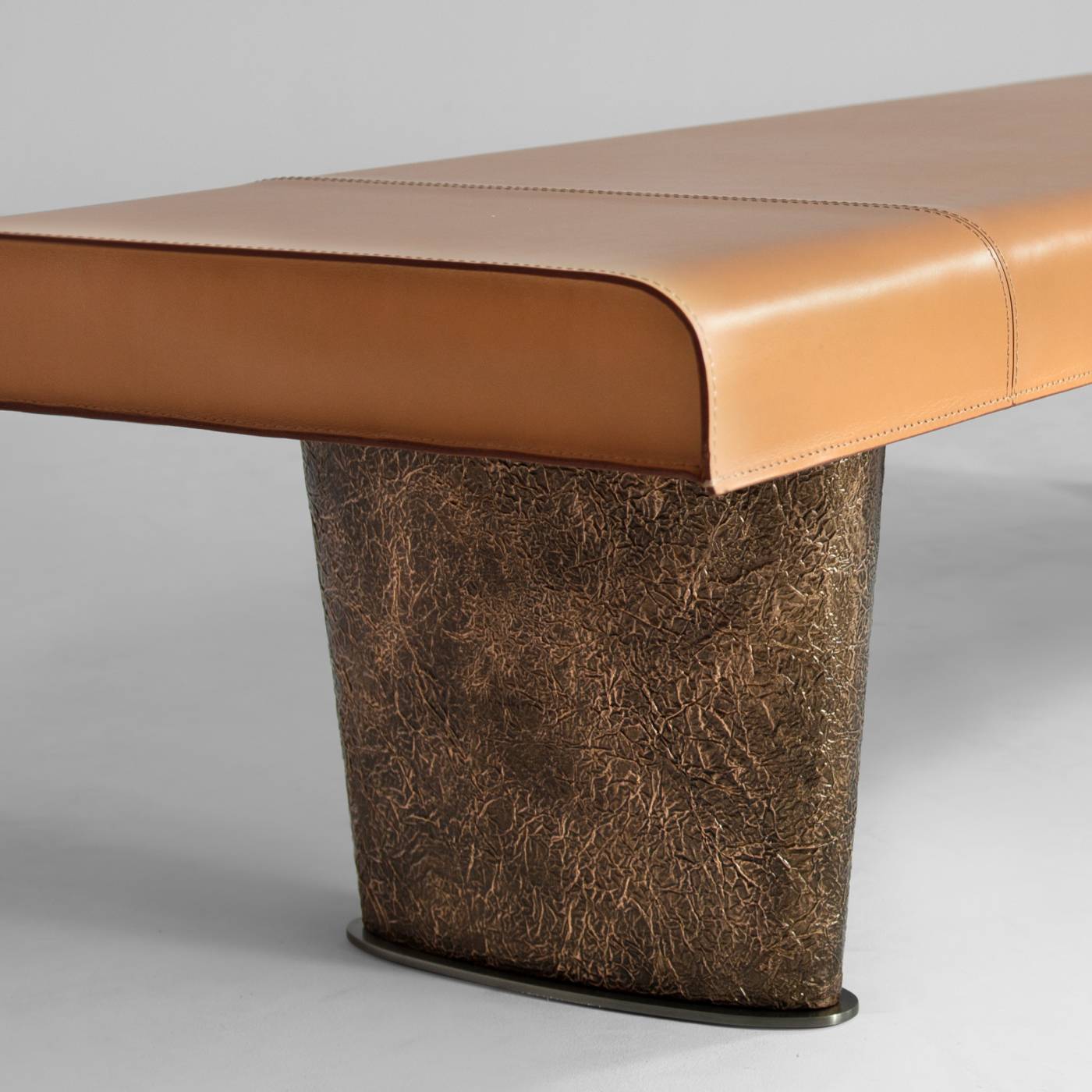 Hessentia-Cheope_bench_04