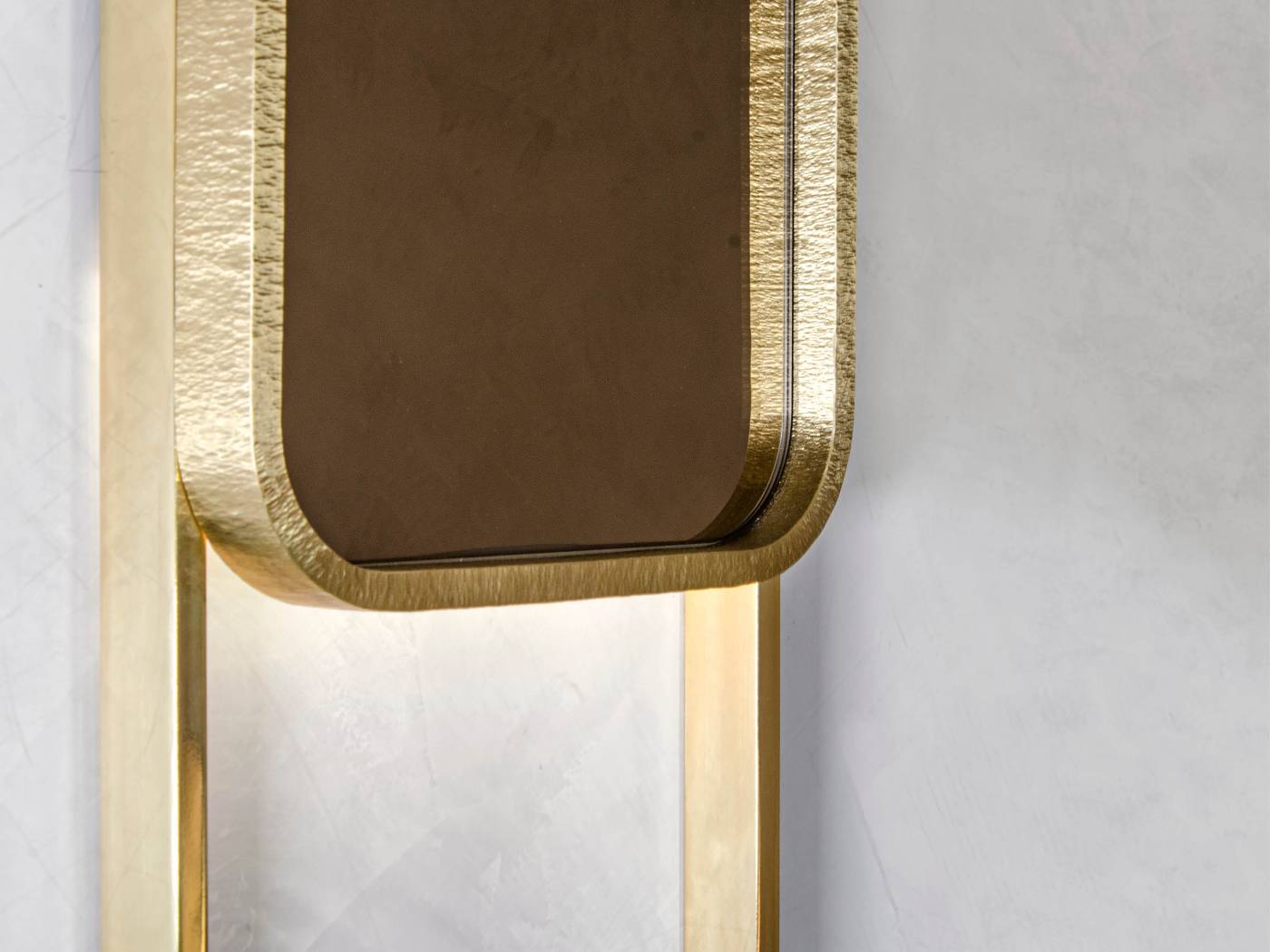 Hessentia-Nova_wall_lamp_02