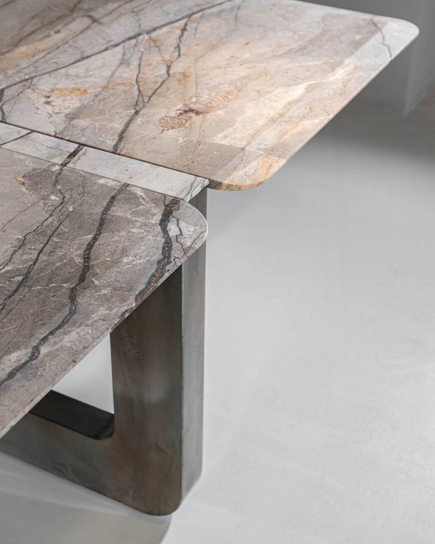 Hessentia-Atlas_table_03