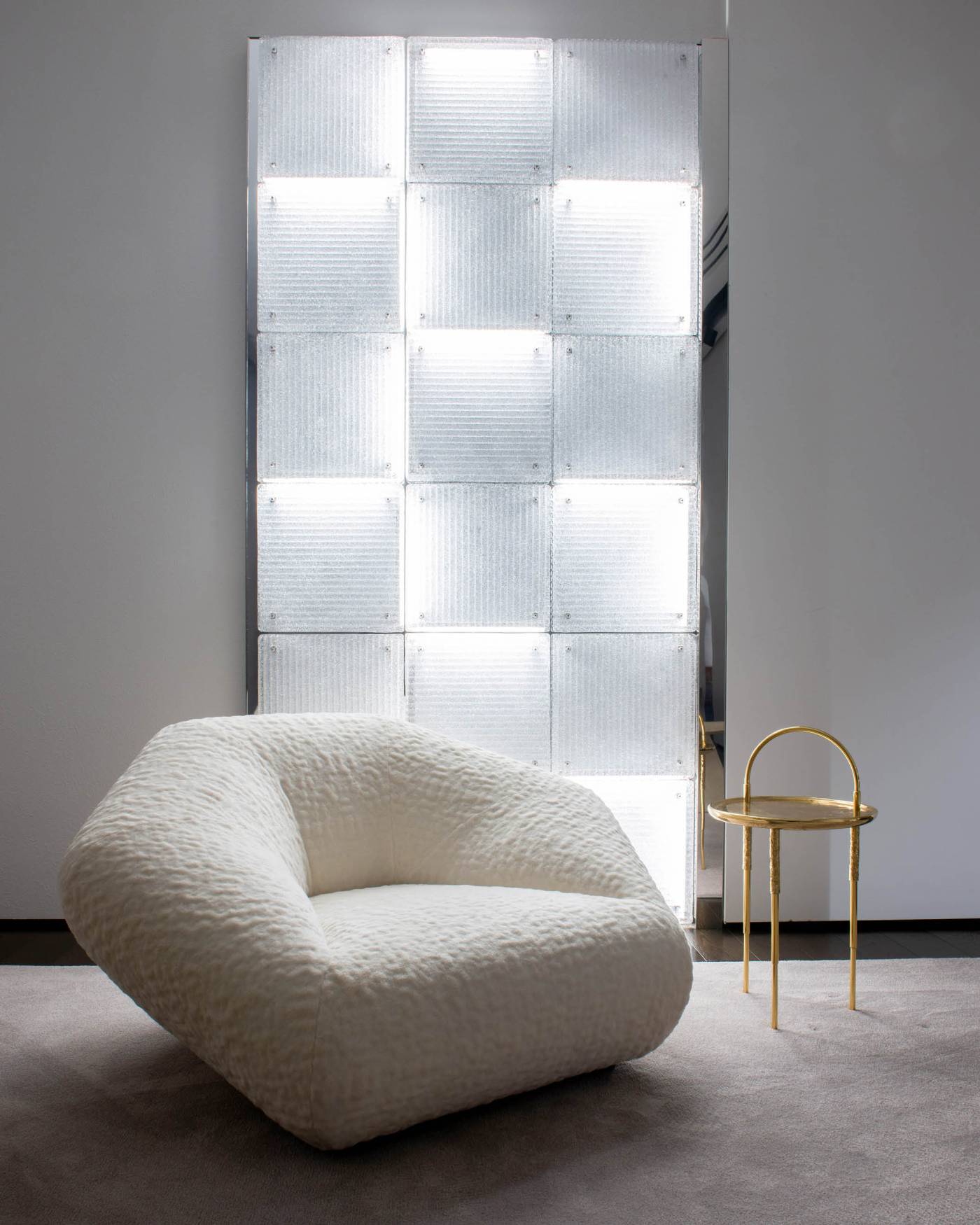 Hessentia-Bloom.fn_armchair_06