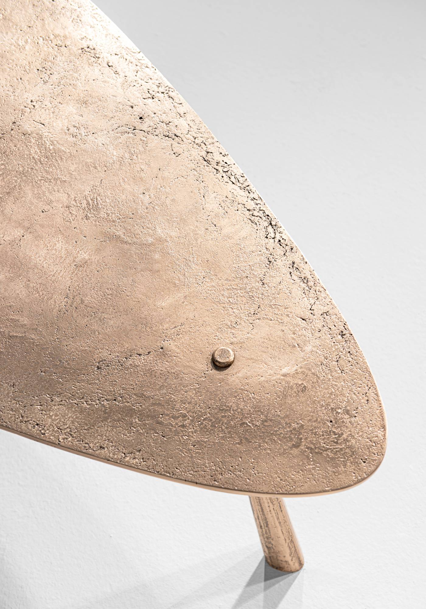 Hessentia-Drop_coffee_table_03