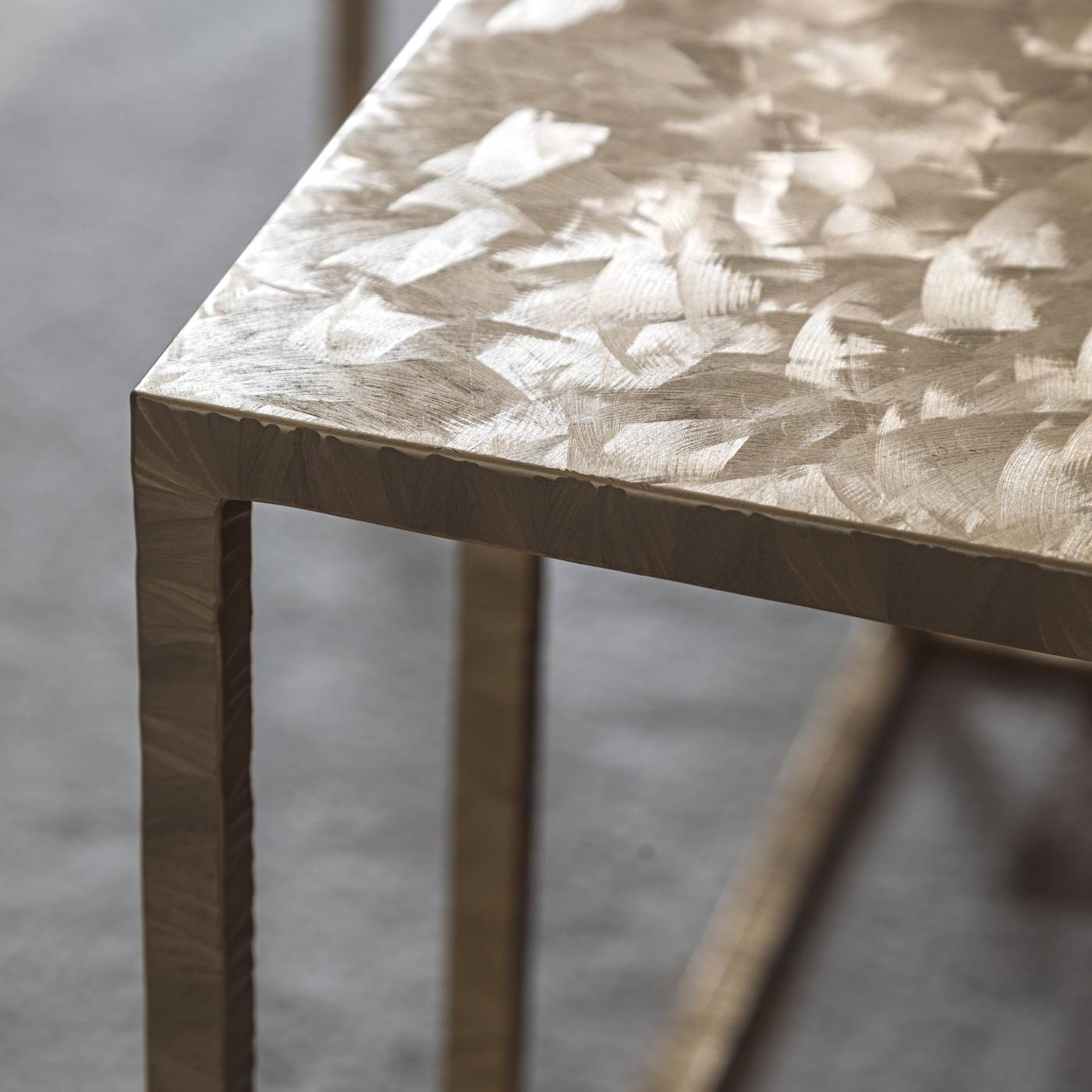 Hessentia-Lineup.m_coffee_table_02