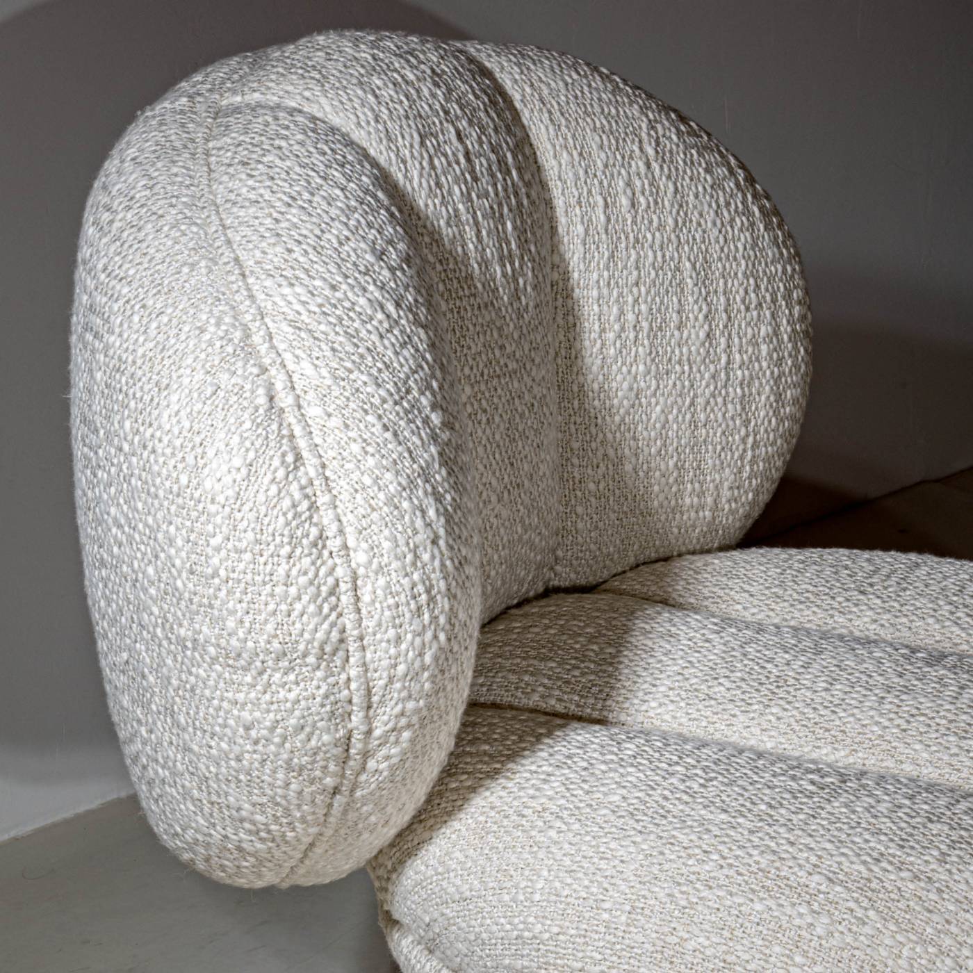 Hessentia-Coco.2100_armchair_04