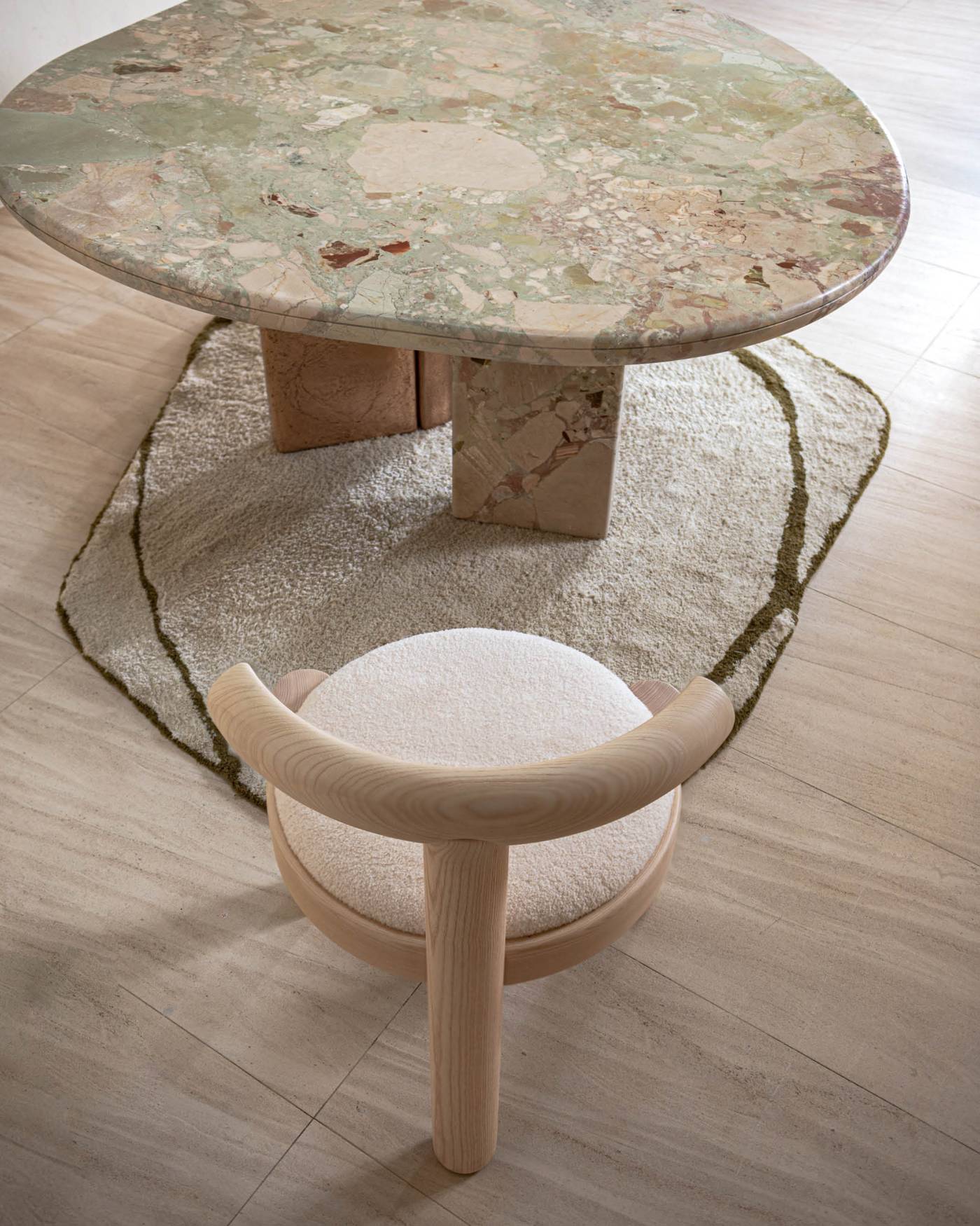 Hessentia-Ovoo.ma_round_table_03