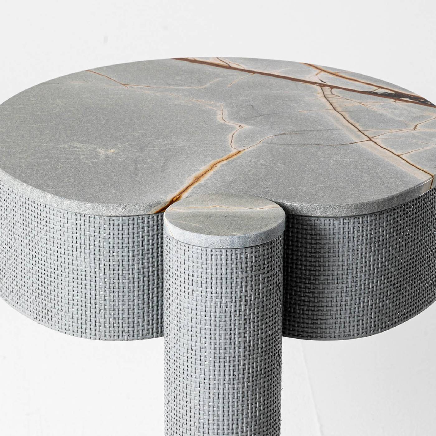 Hessentia-product-details-04816