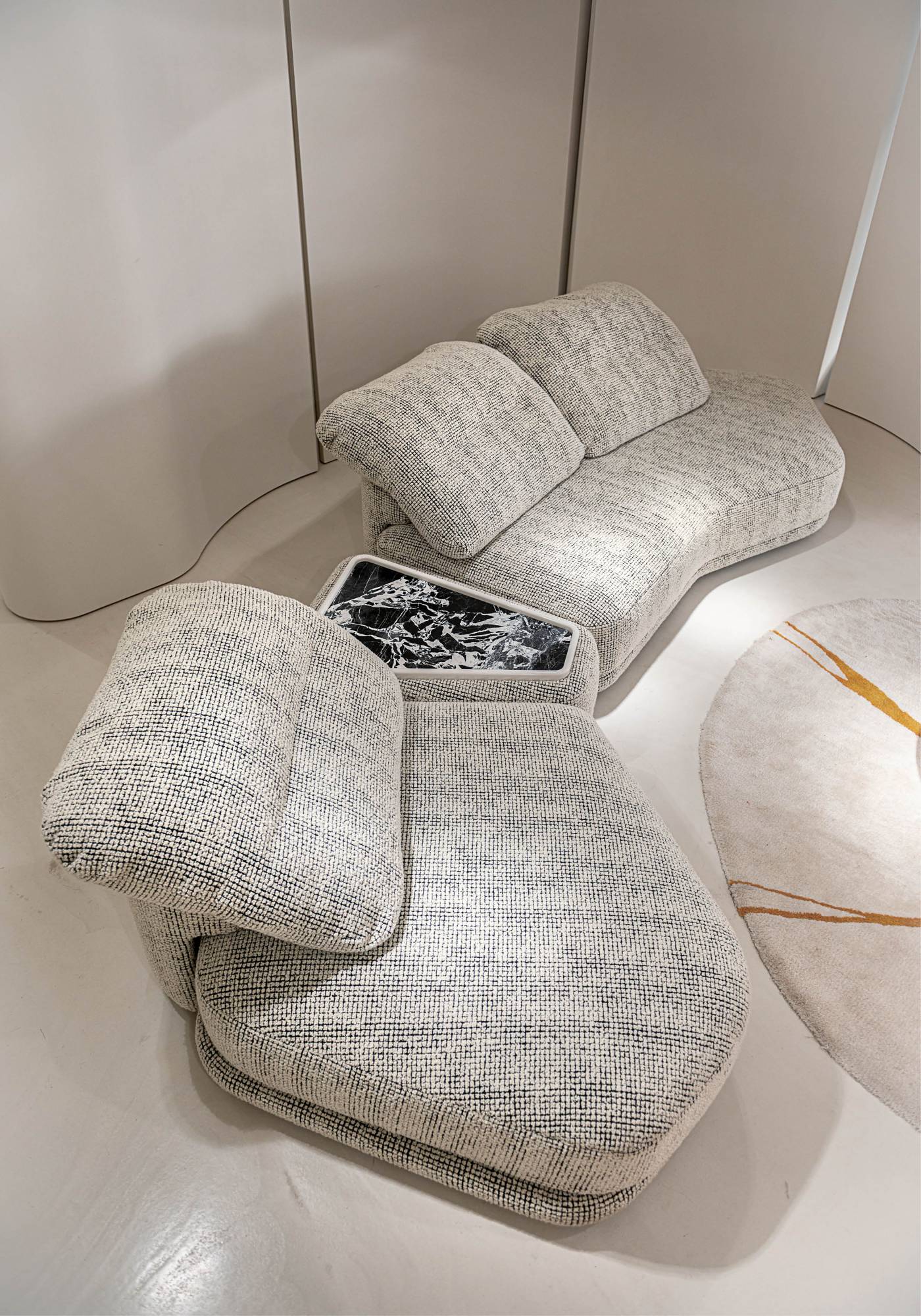 Hessentia-Cliff_modular_sofa_07