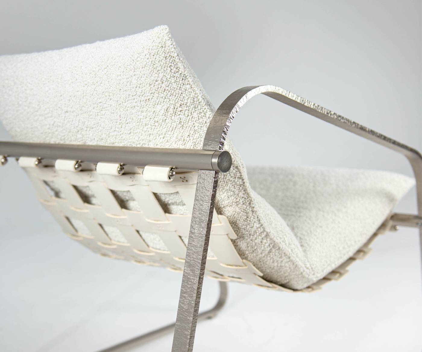 Hessentia-Pauline.brm_armchair_02