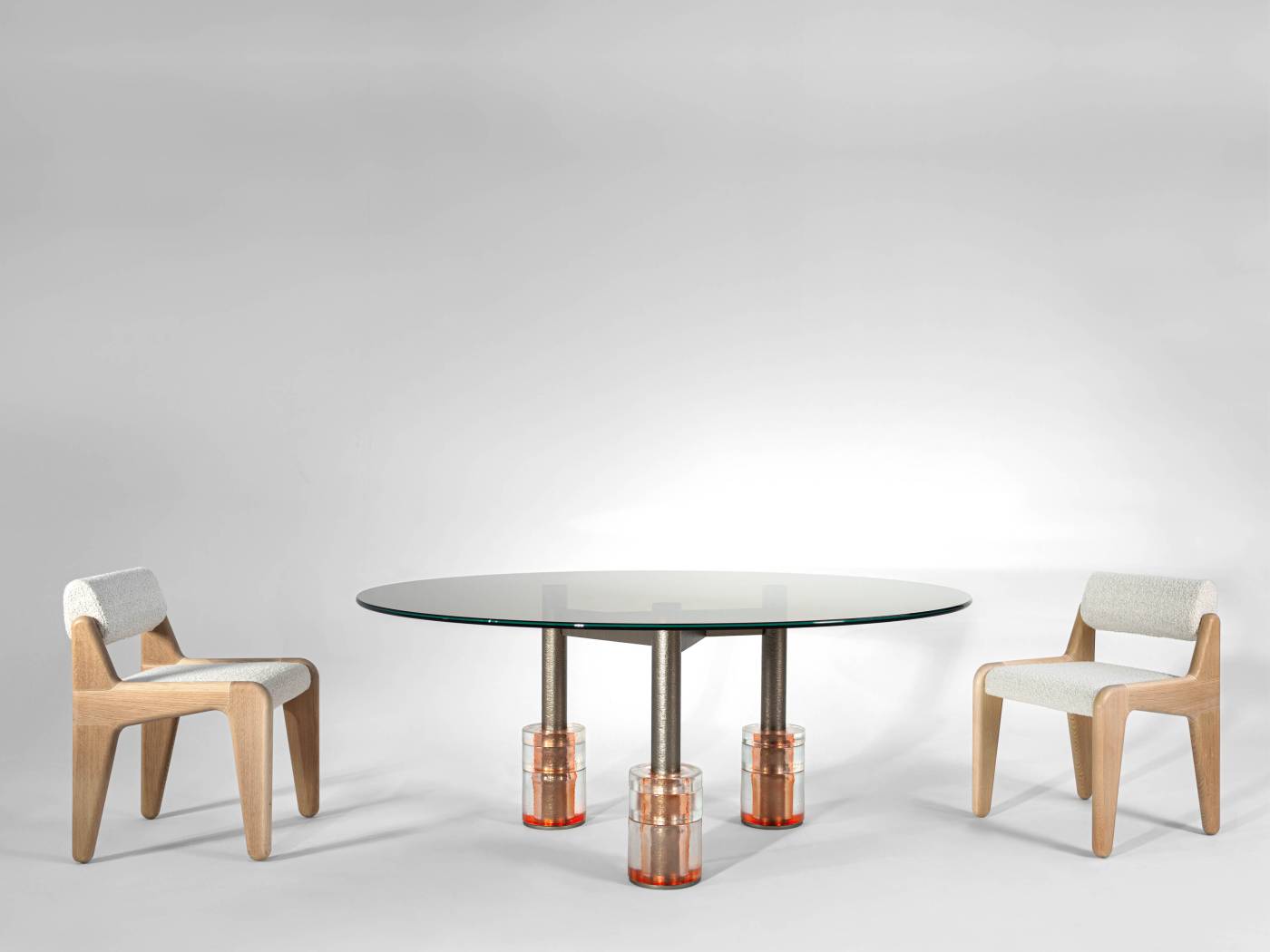 Hessentia-Laguna_round_table_03