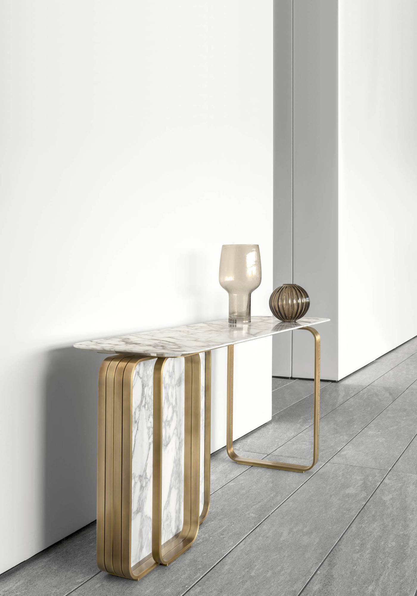 Hessentia-Nova_console_03