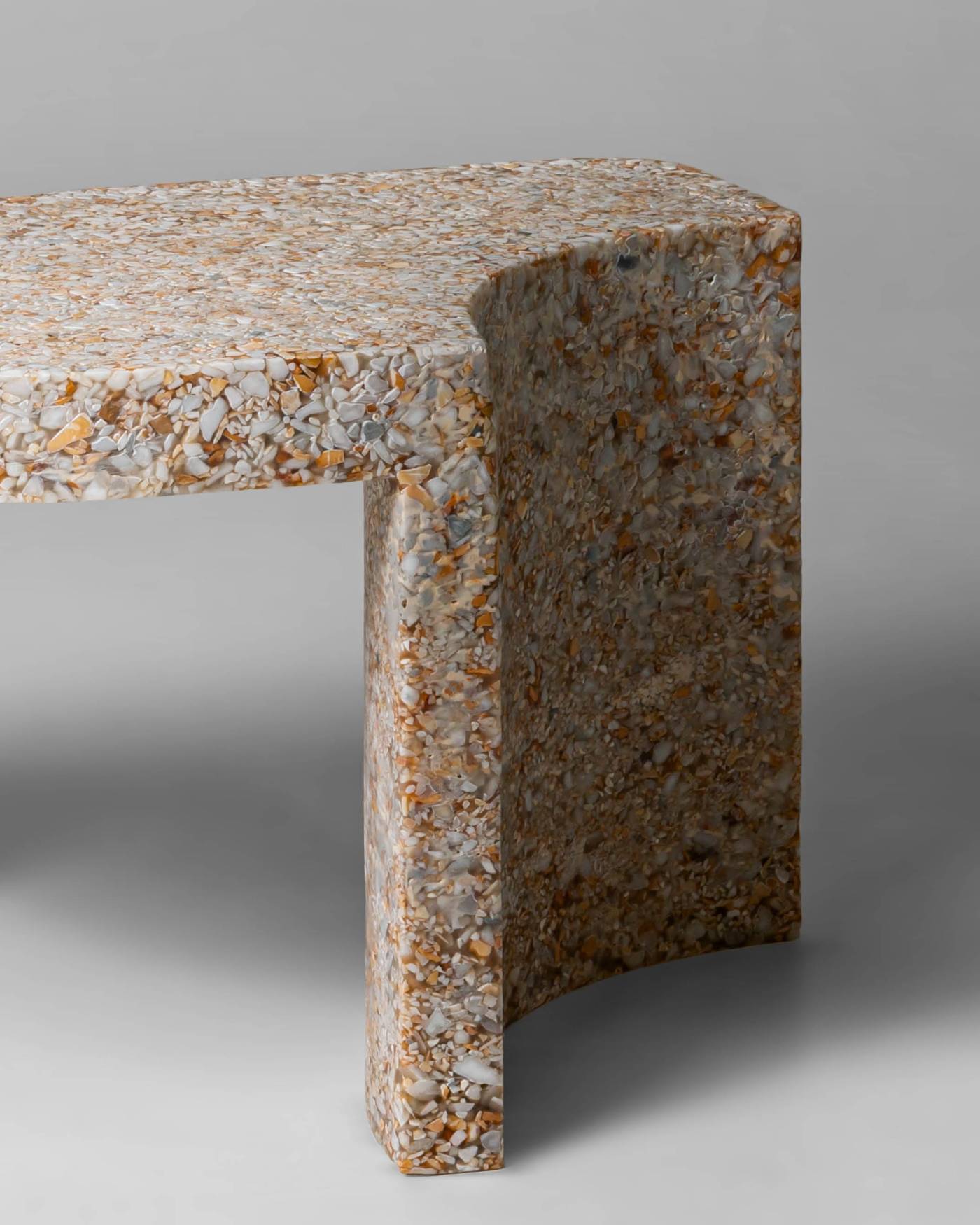 Hessentia-Axon_coffee_table_02