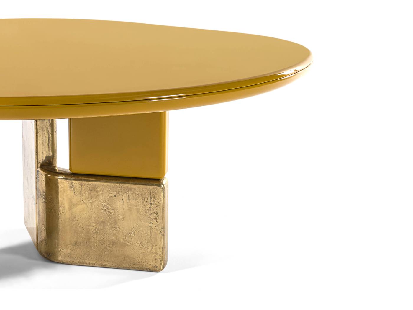 Hessentia-Ovoo.la_round_table_04_extra