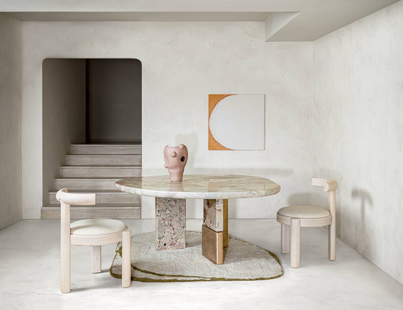 Hessentia-Ovoo.ma_round_table_02