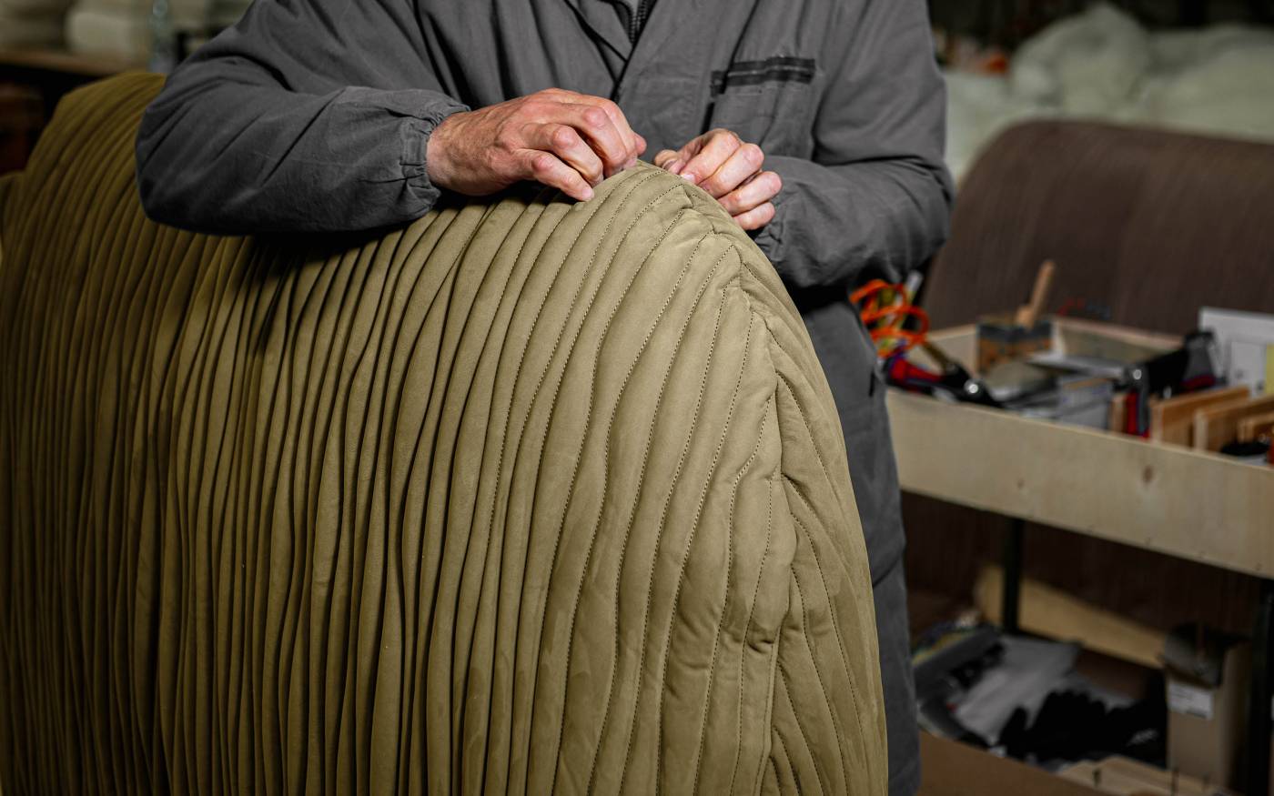 Hessentia-Embossed-embroidery-made-in-italy-09