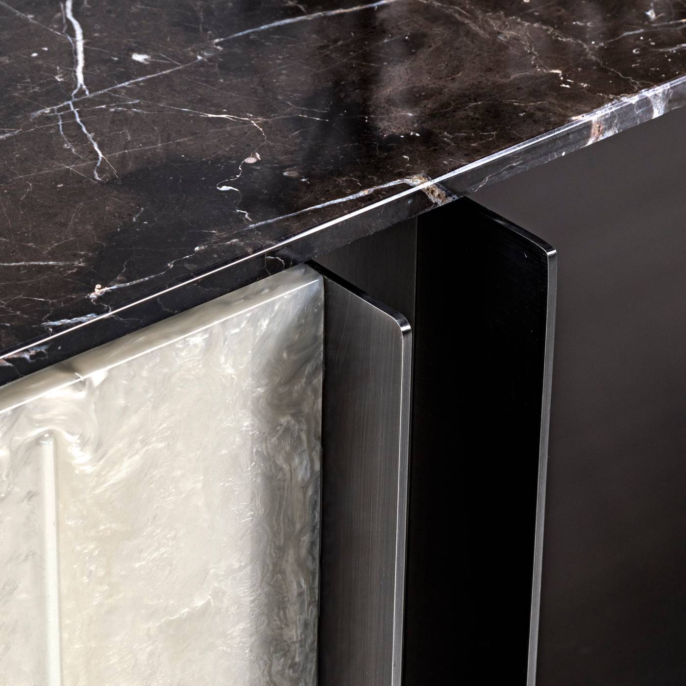 Hessentia-Domino.b_storage_unit_02