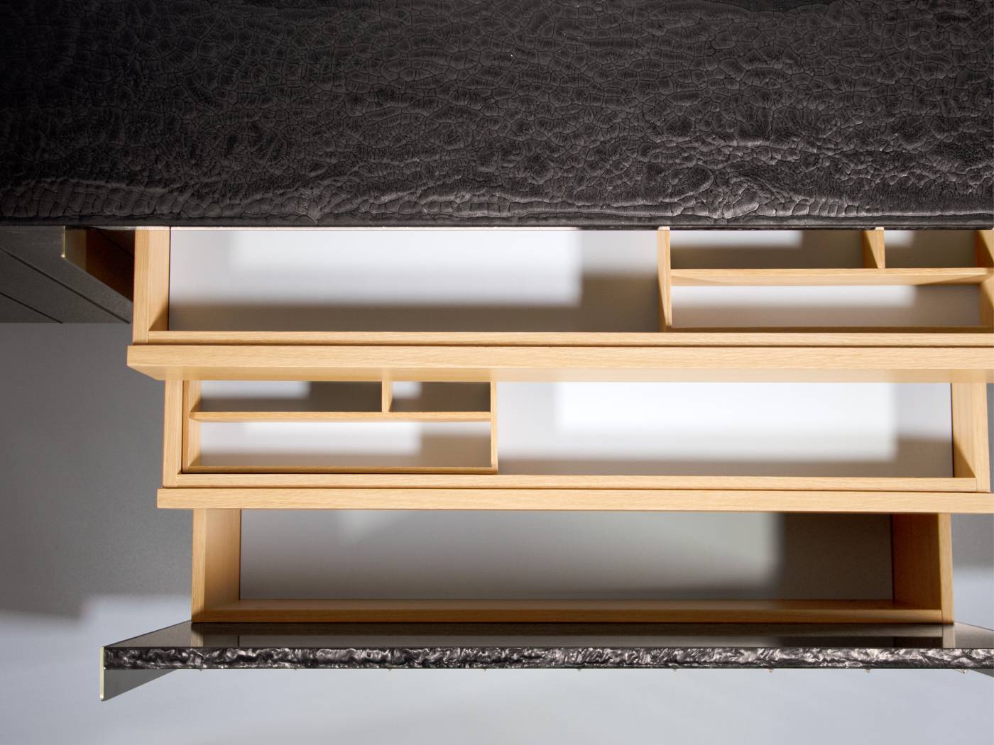 Hessentia-Domino.a_storage_unit_03