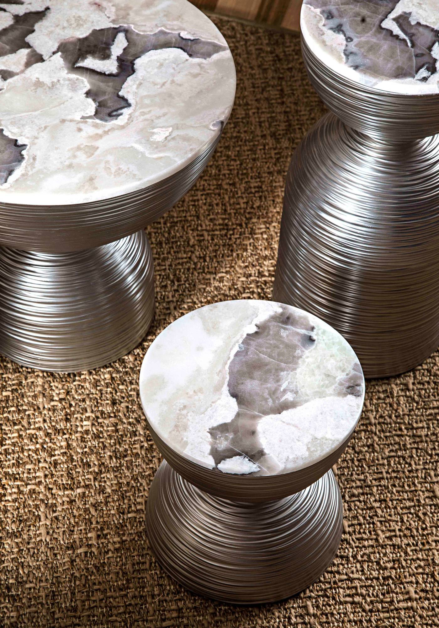 Hessentia-Otto.r_coffee_table_05