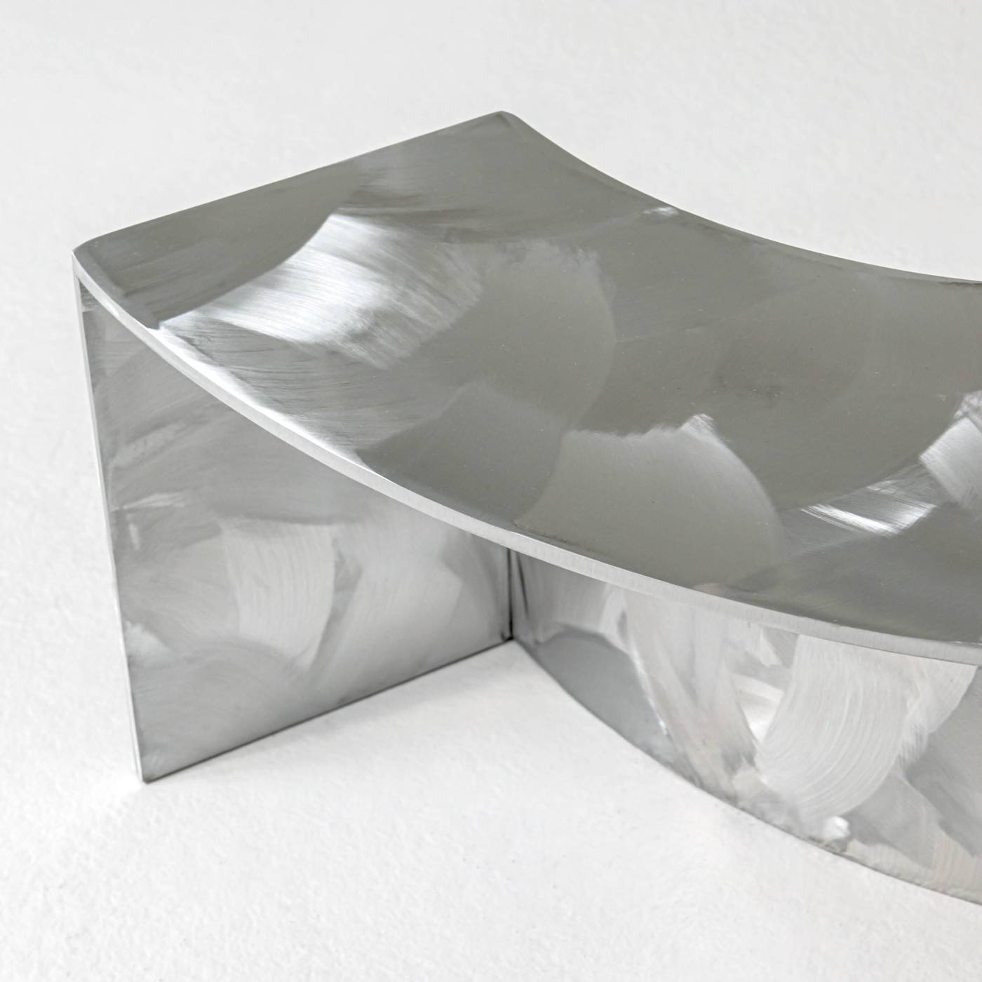 Hessentia-Orion_coffee_table_02