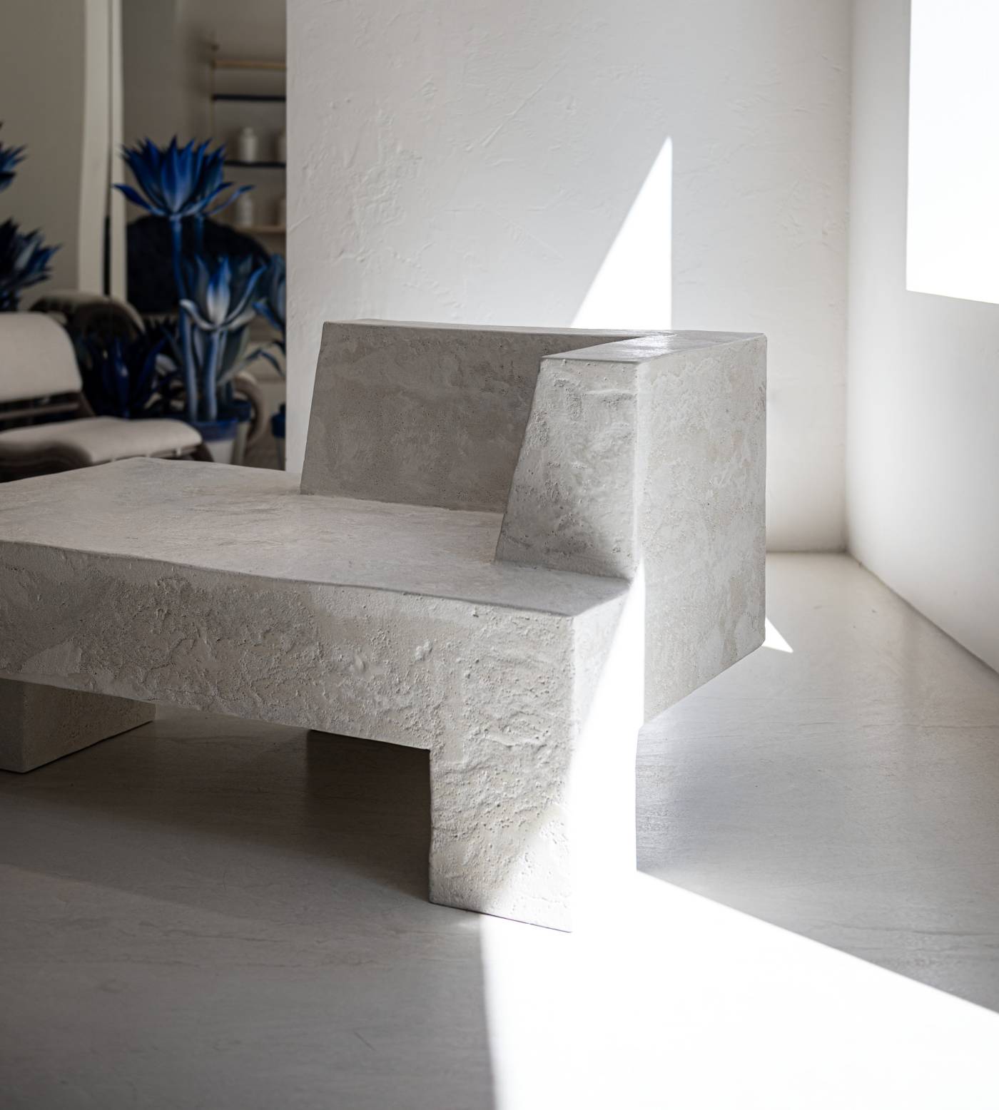 Hessentia-Wabi_armchair_04