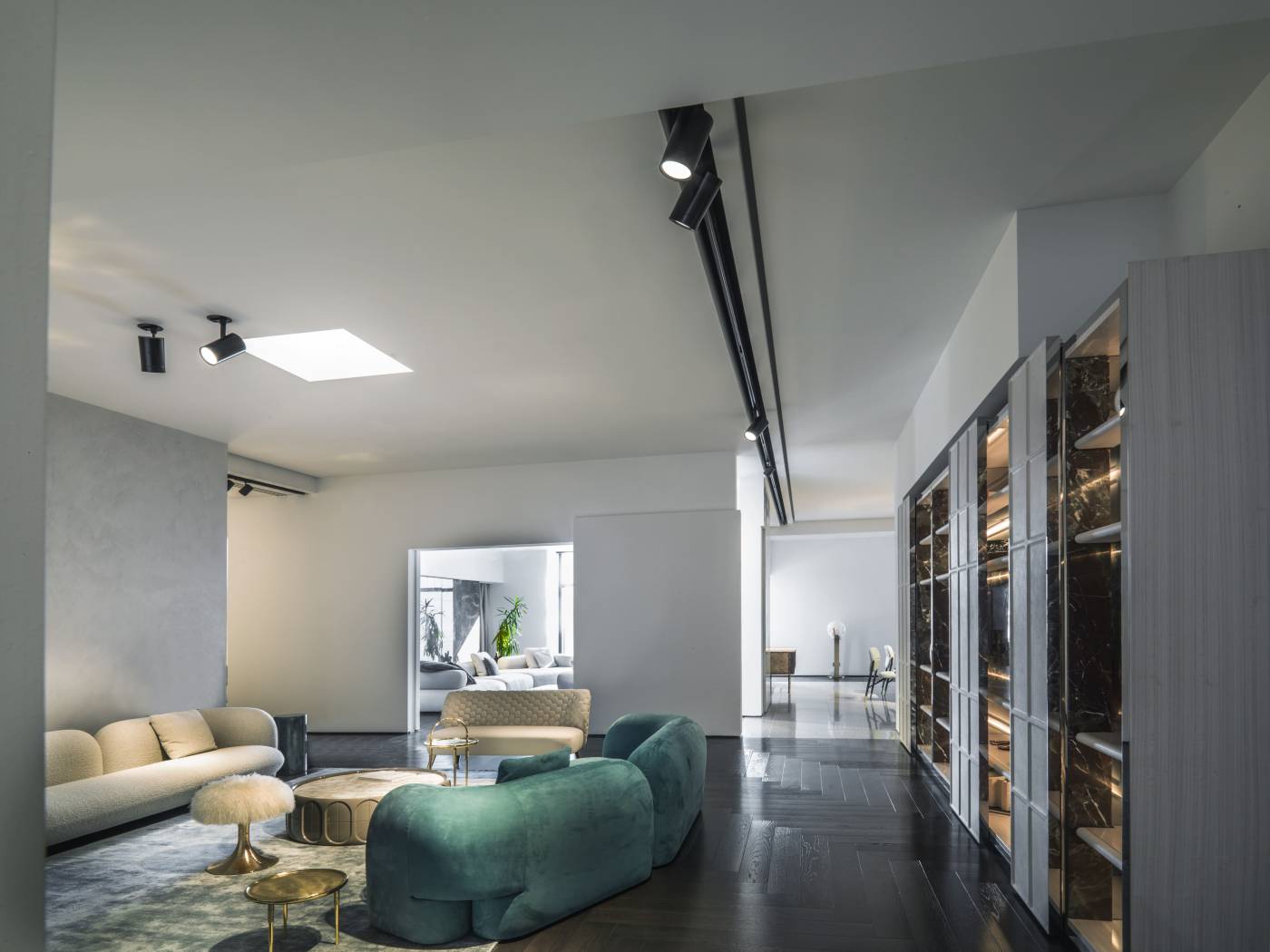 showroom-headquarter-hessentia-cornelio-cappellini-9