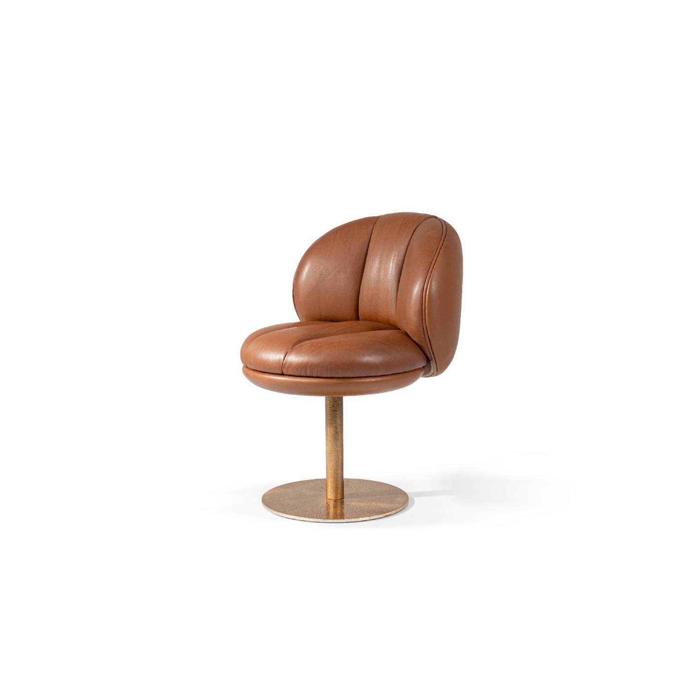 _Hessentia-Coco.1040_armchair_01