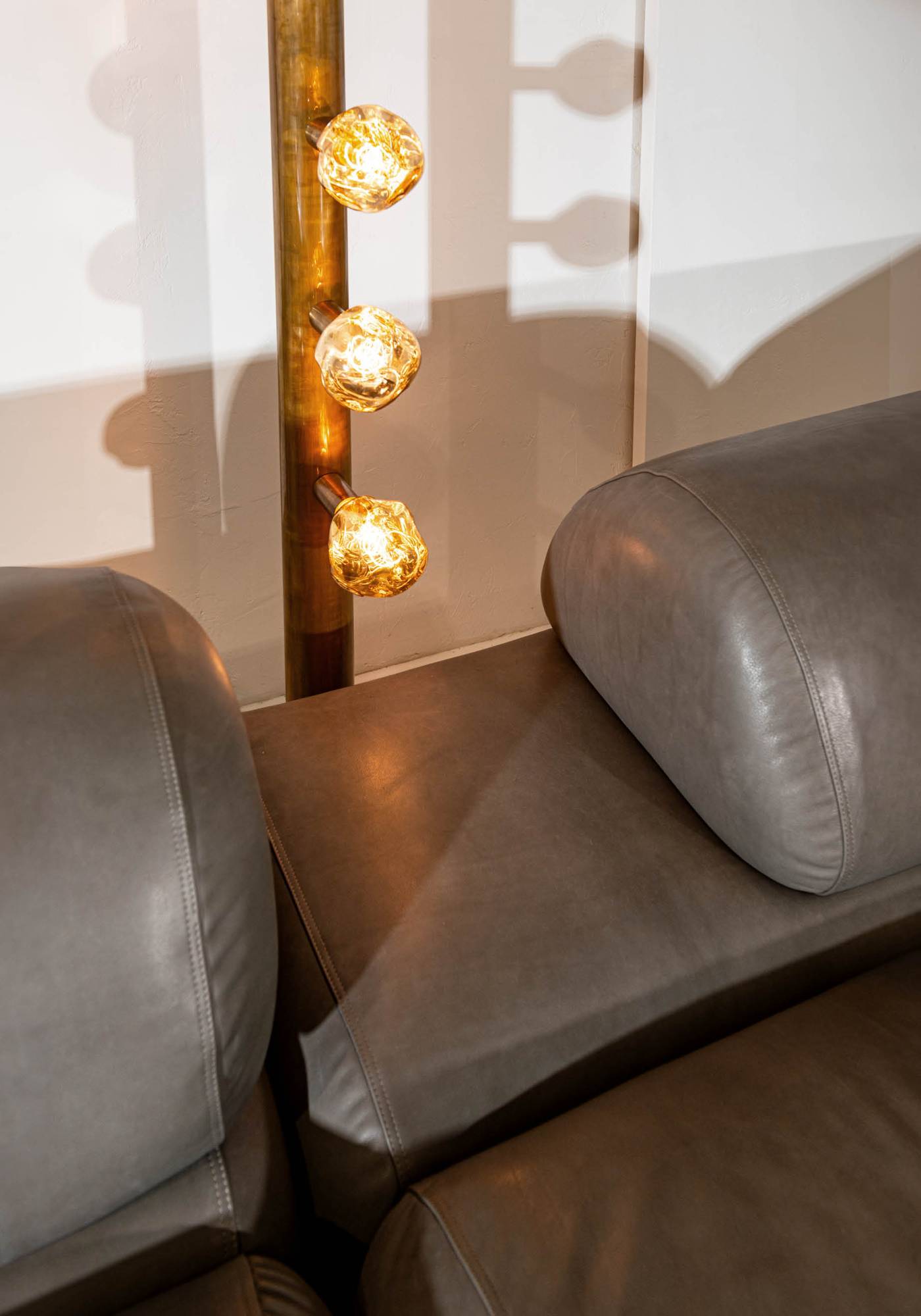 Hessentia-Mikado_floor_lamp_02