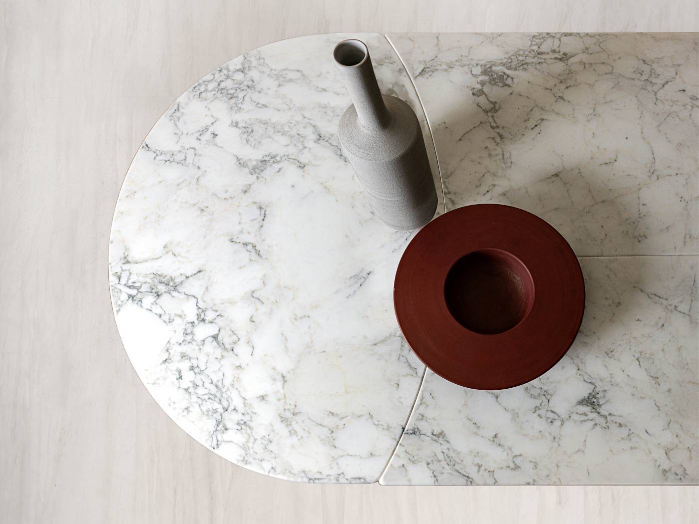 Hessentia-Spinnaker.b_rounded_table_04