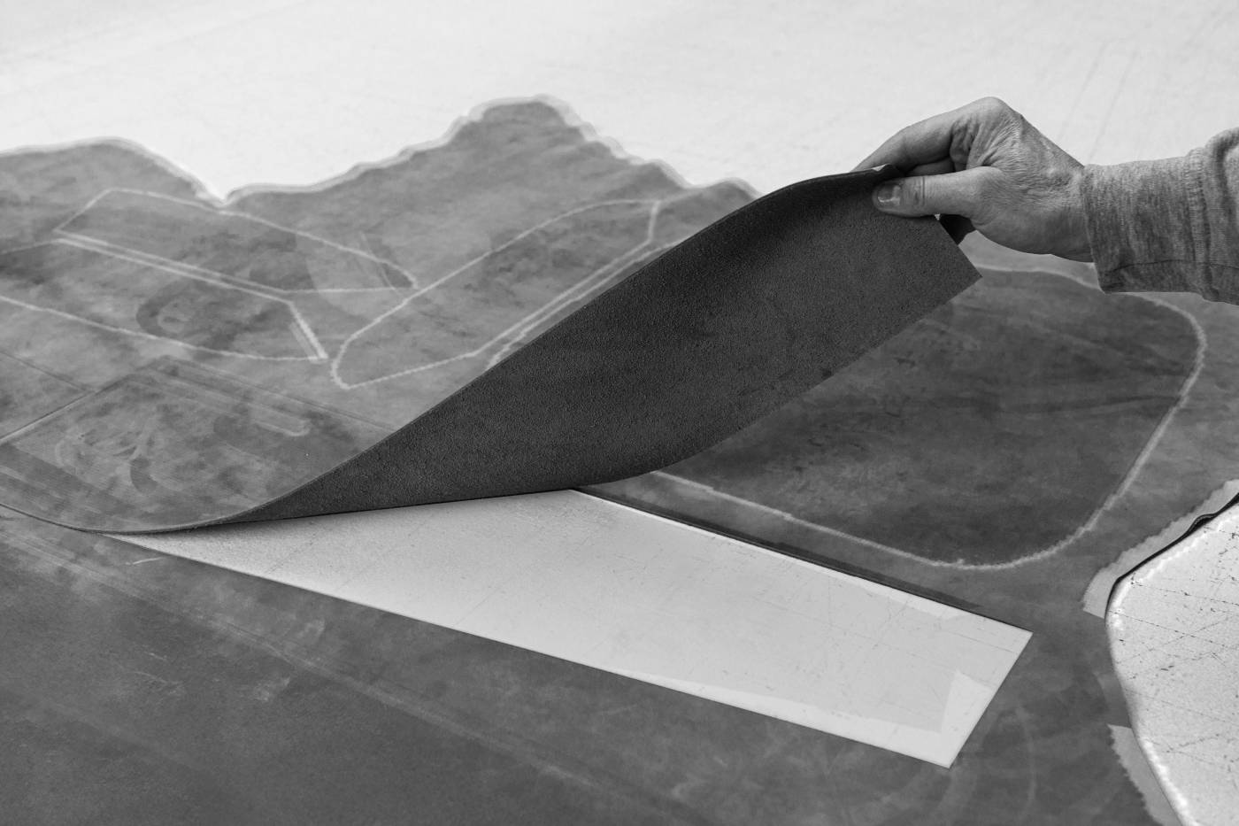 Hessentia-nabuk-leather-made-in-Italy