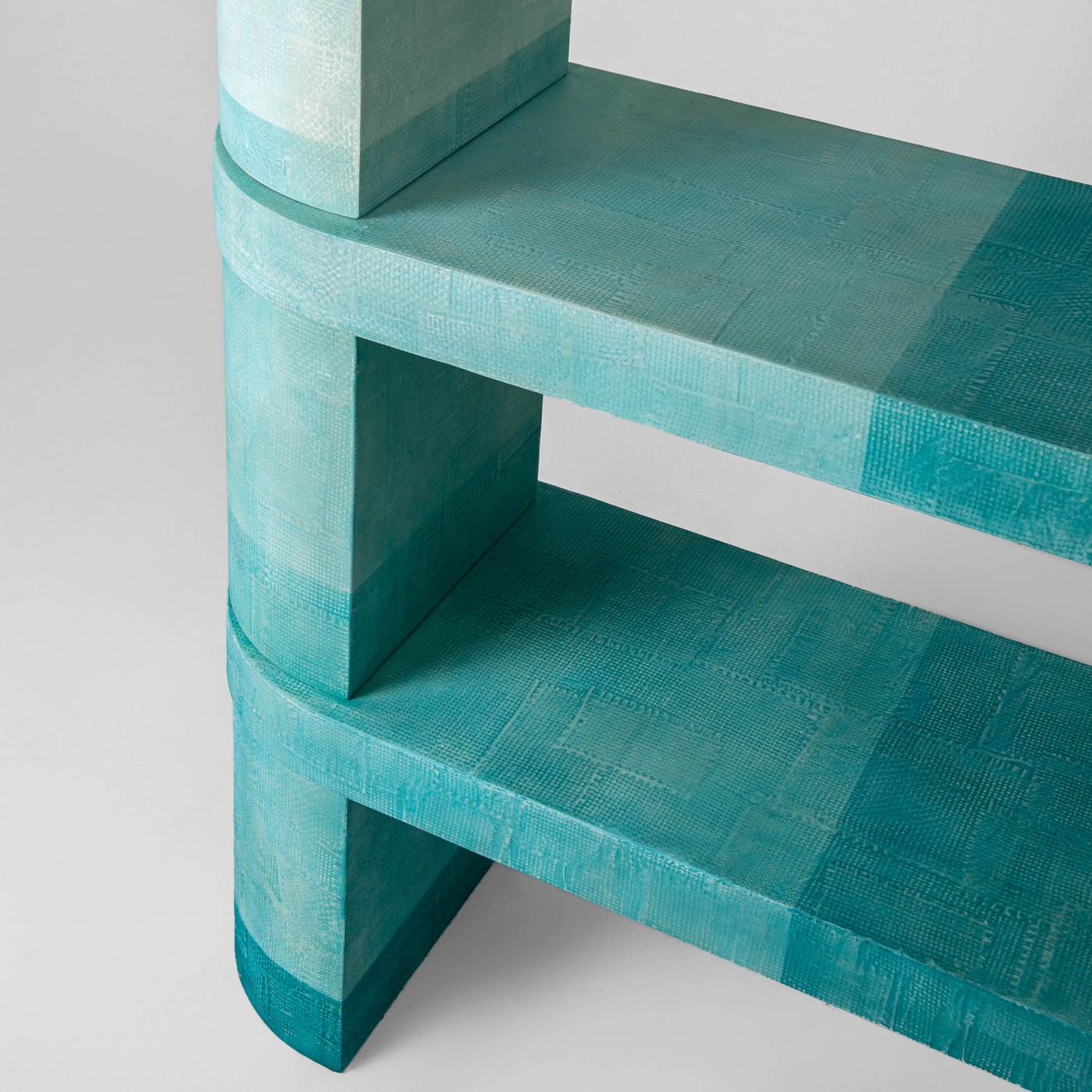 Hessentia-Hemo_bookcase_02