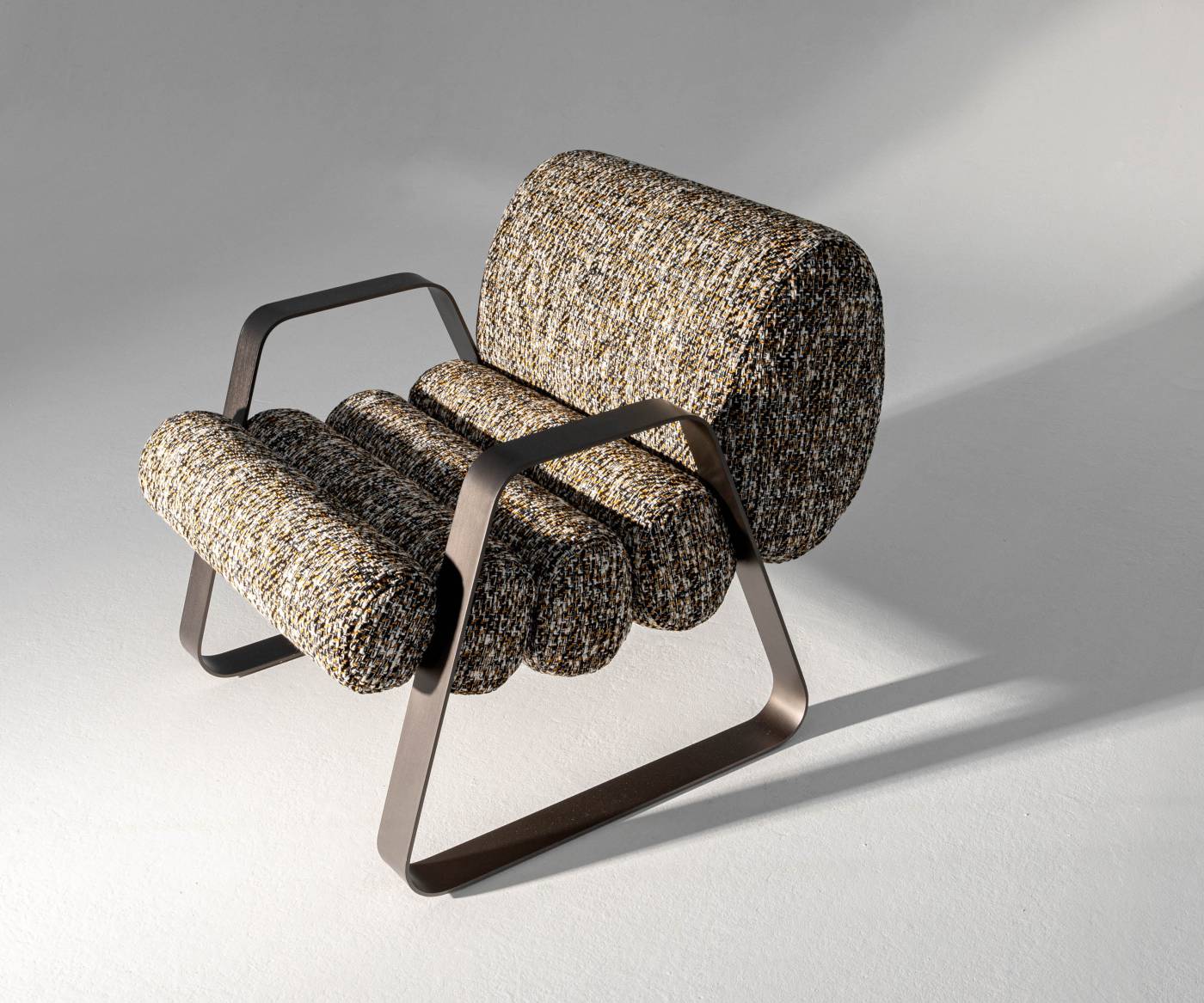 Hessentia-Dool_armchair_09