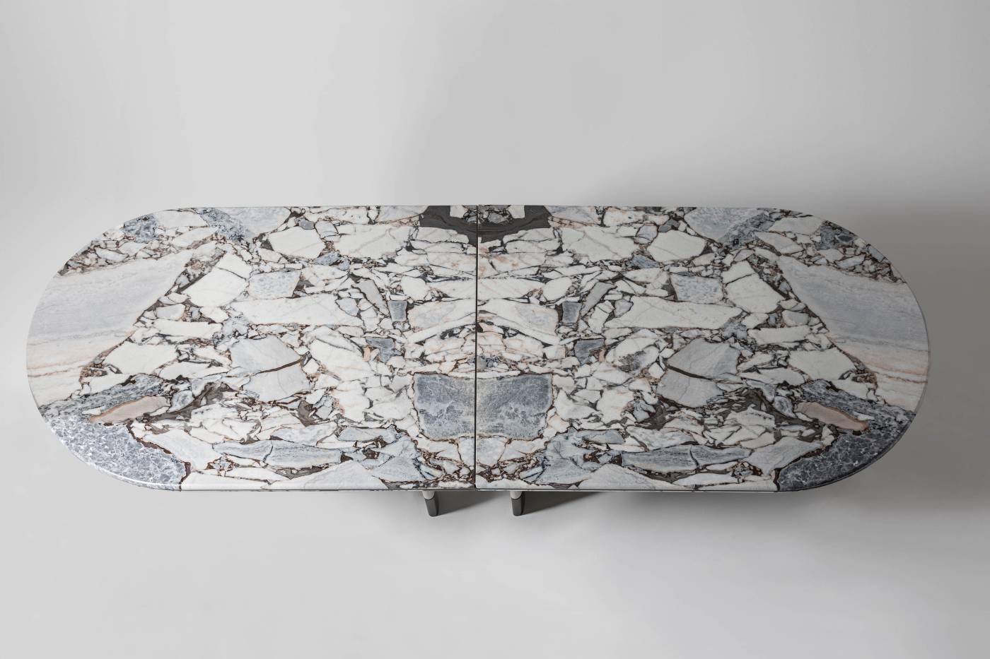 Adone-marble-dining-table-made-in-italy-Hessentia