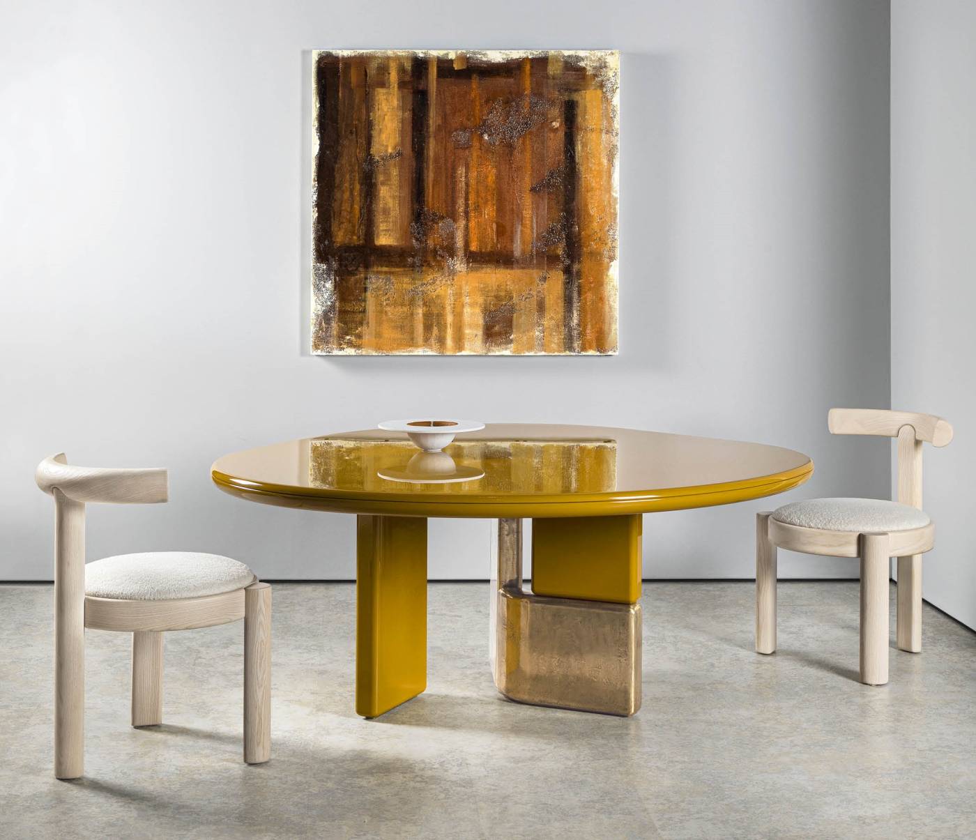 Hessentia-Ovoo.la_round_table_03