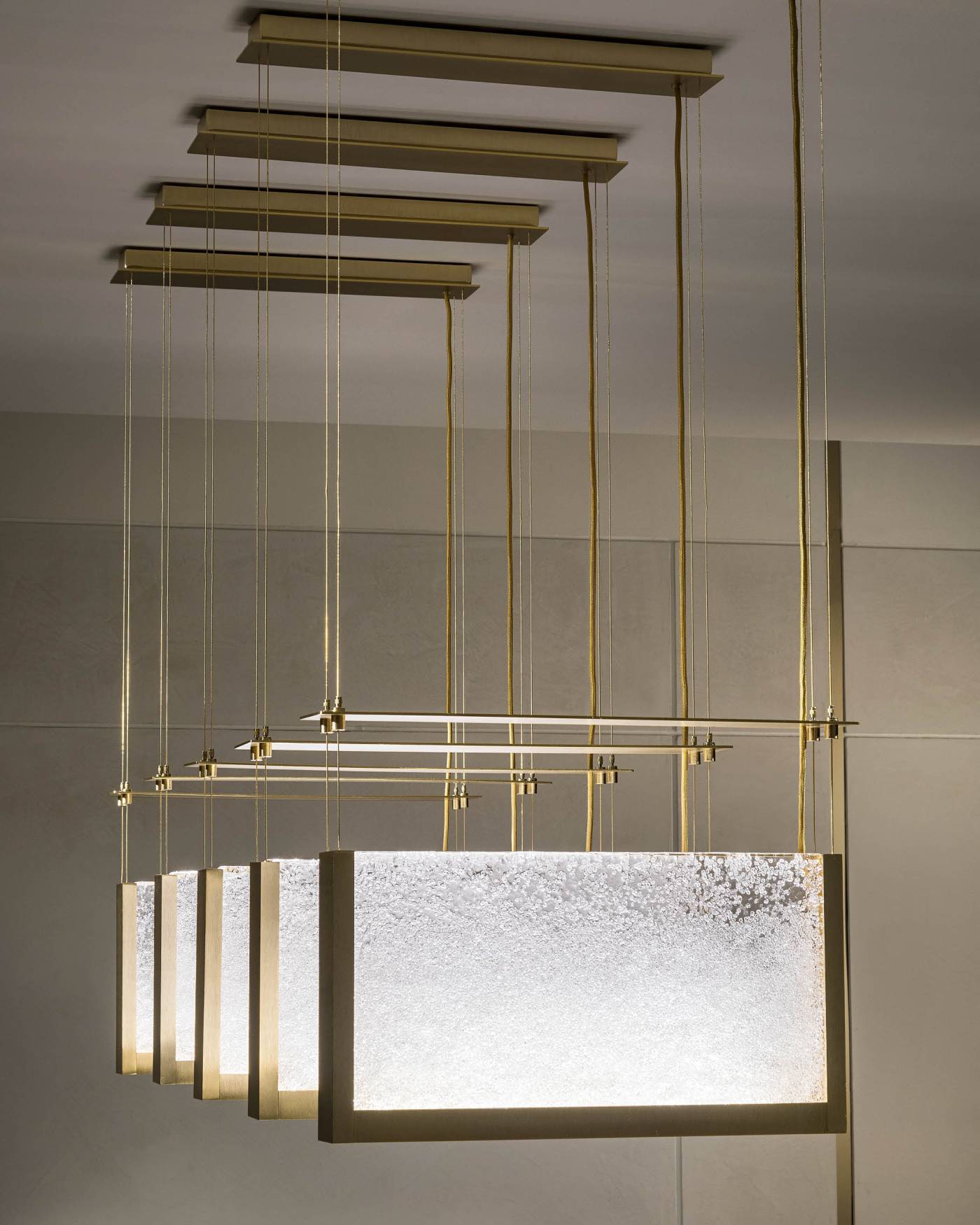 Hessentia-Shade_chandelier_04