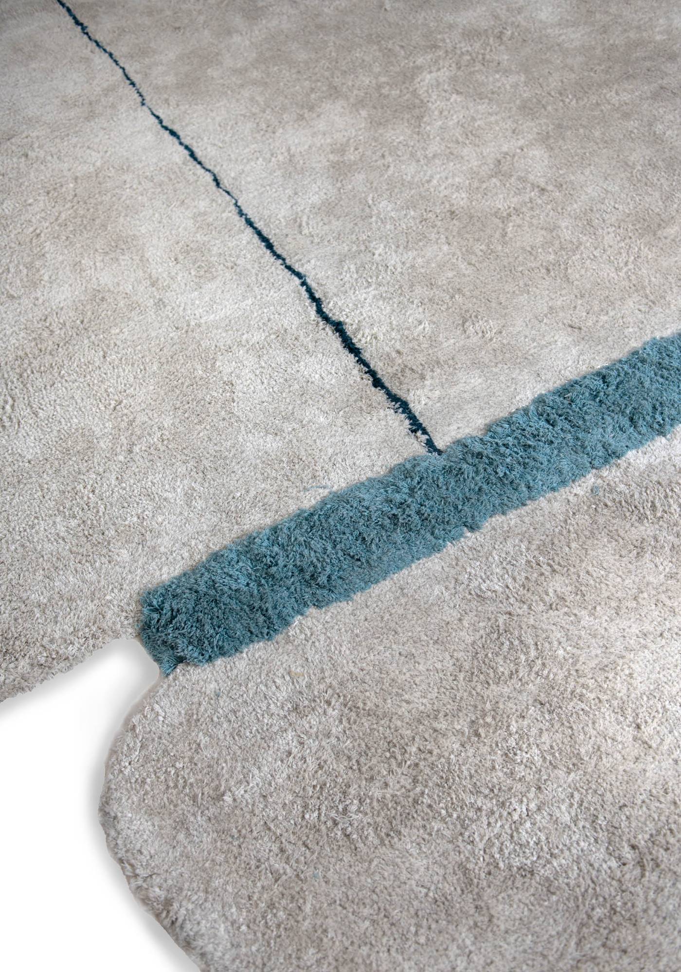 Synthesis.475360.v_rug_02