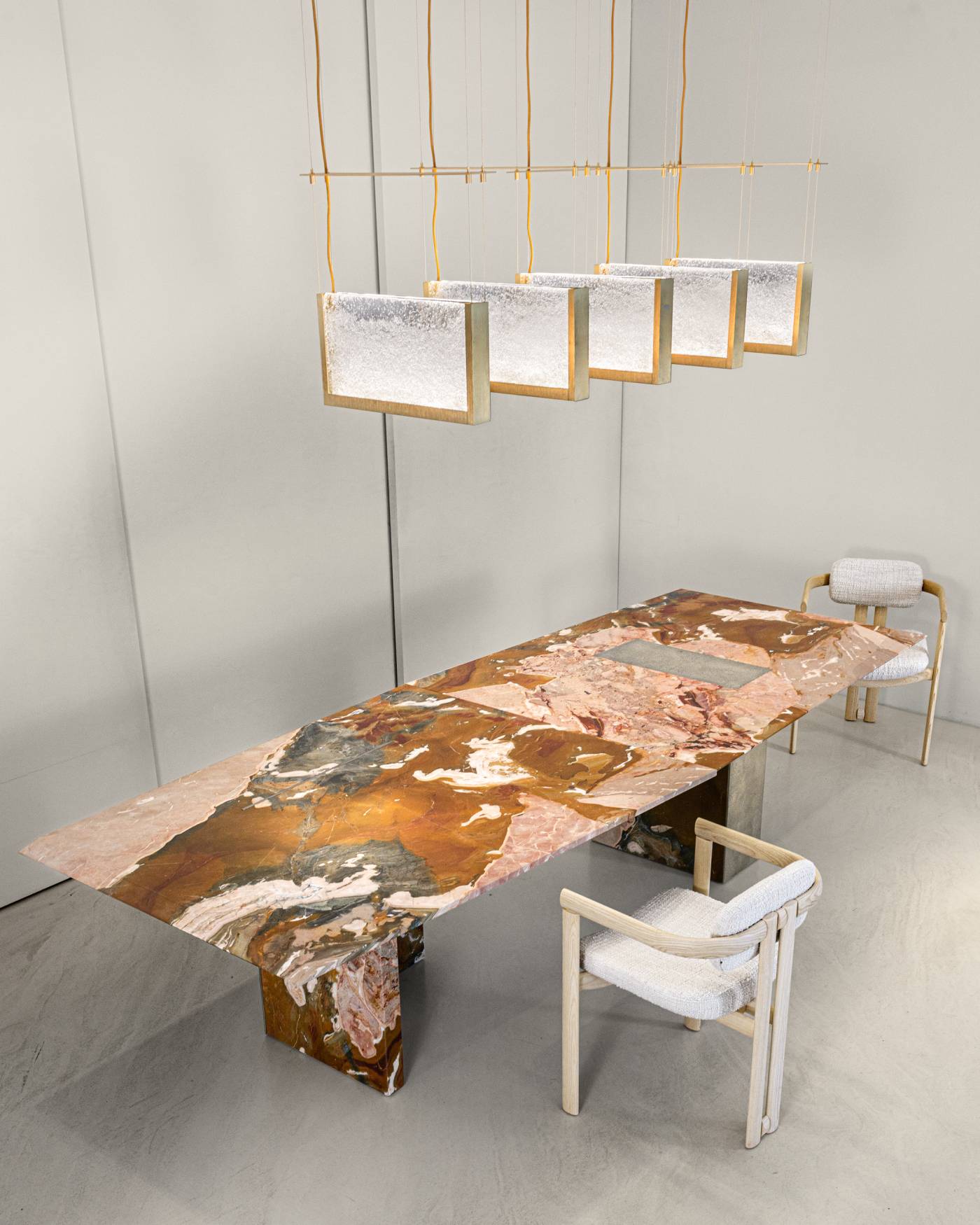 Hessentia-Opus_table_03