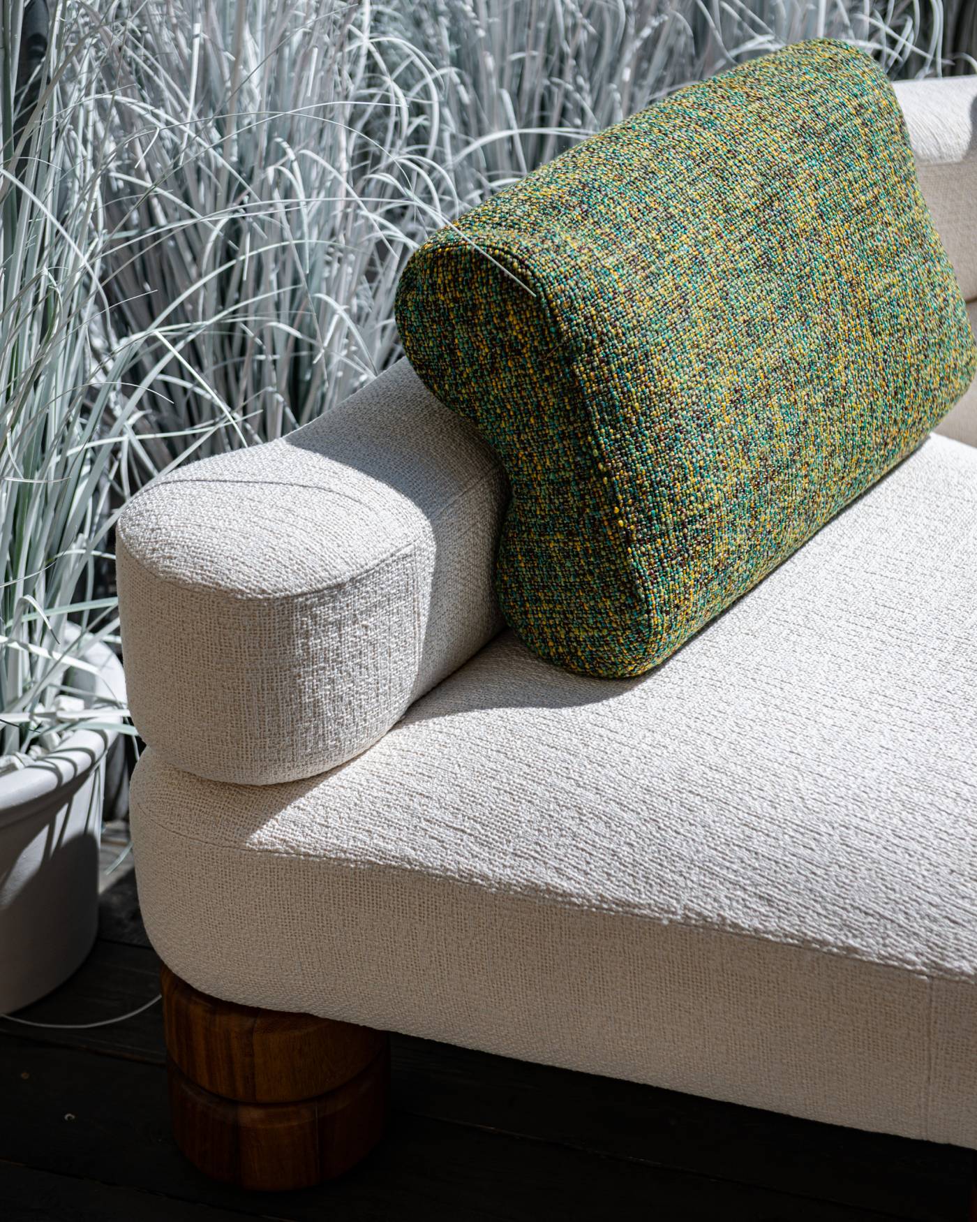 Hessentia-Islaout_modular_sofa_04