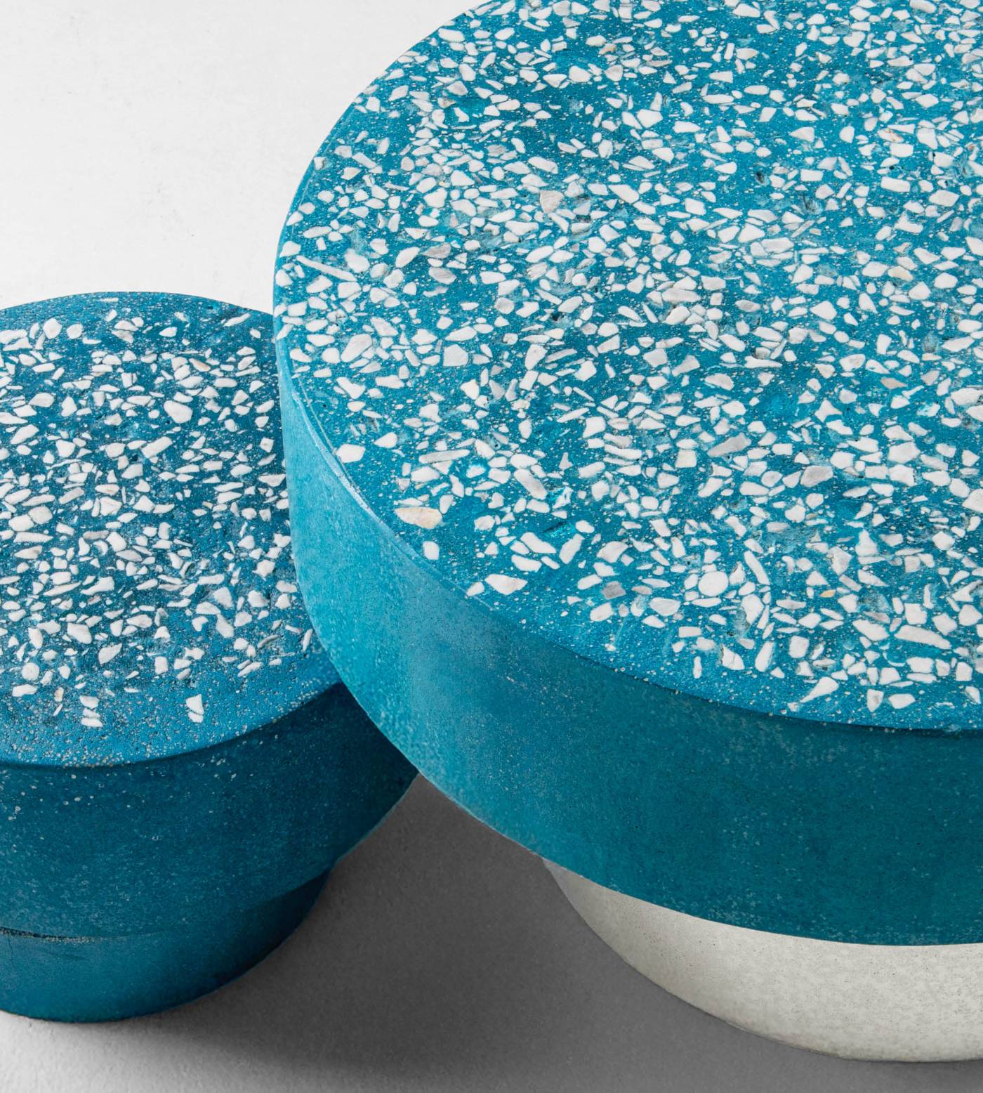 Hessentia-Ibris_coffee_table_04