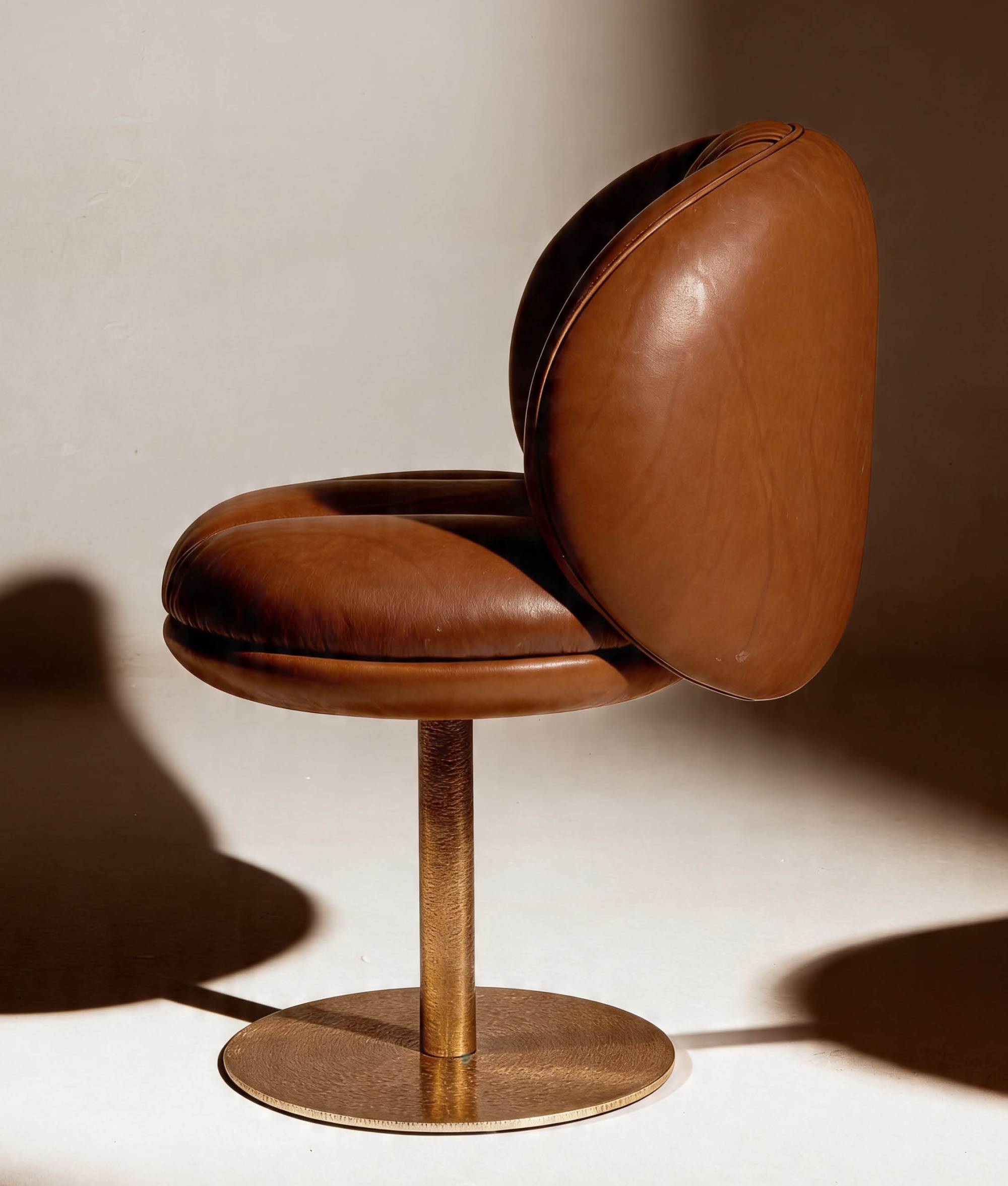 Hessentia-Coco.1040_armchair_06
