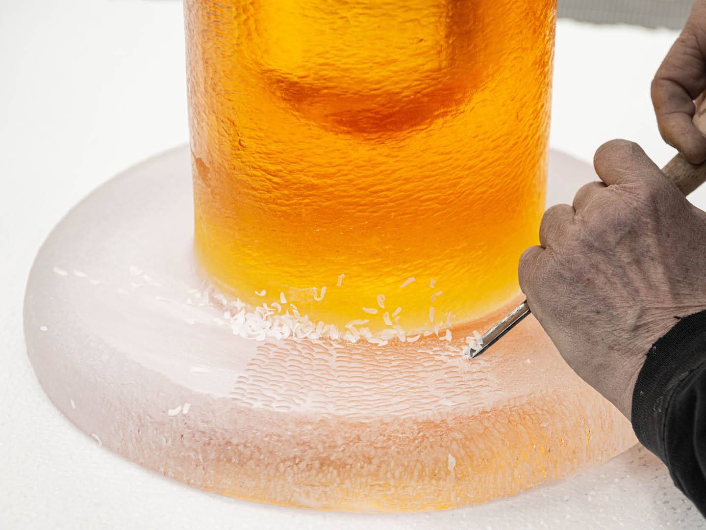 Hessentia-made-in-Italy-resin