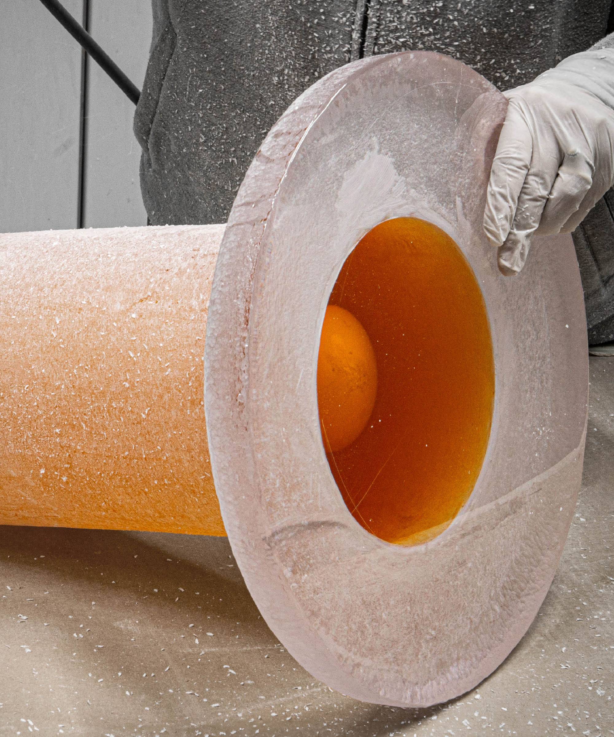 Hessentia-resin-made-in-italy-Momo-coffee-table2