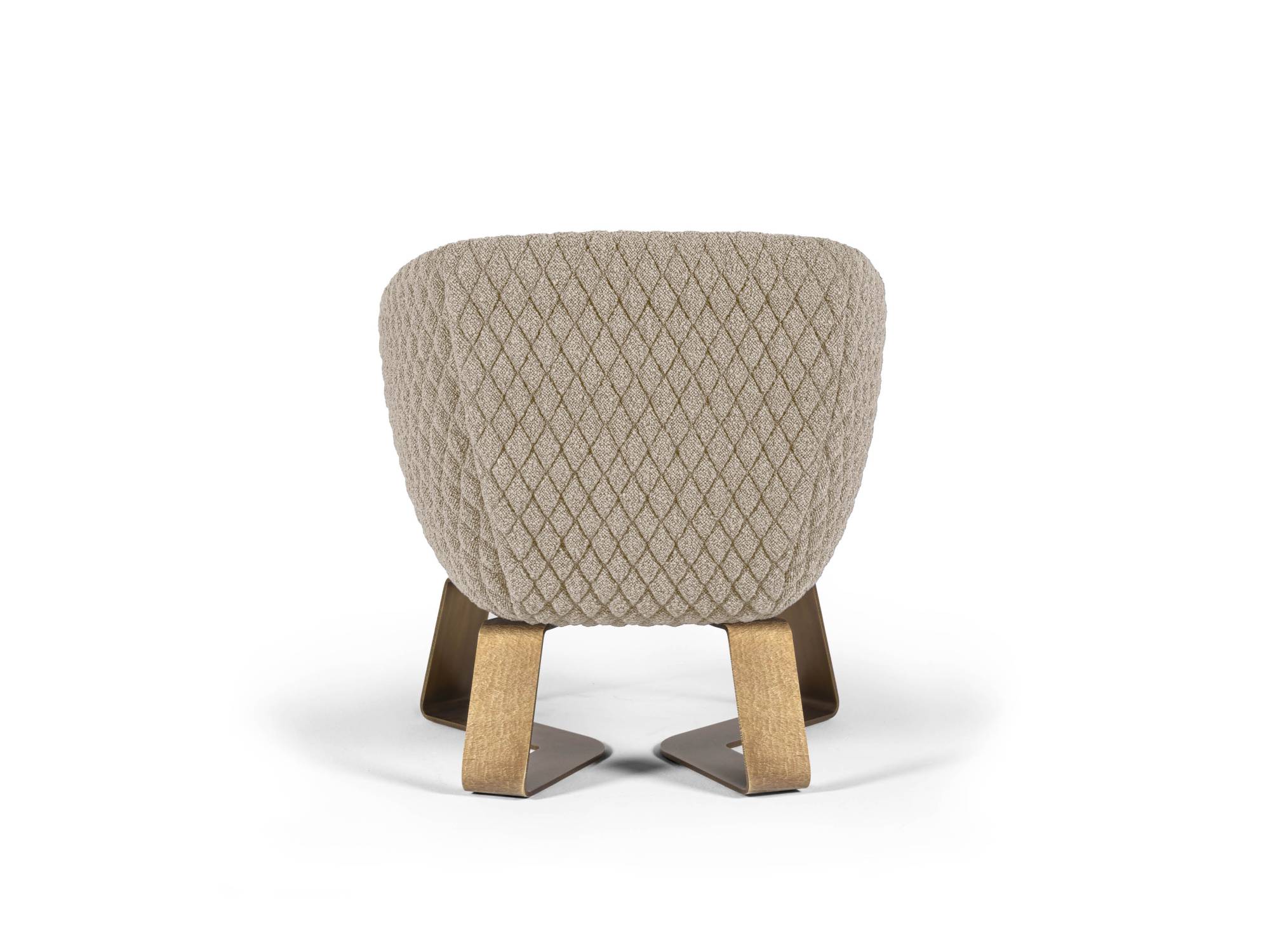 Hessentia-Oliver_armchair_04